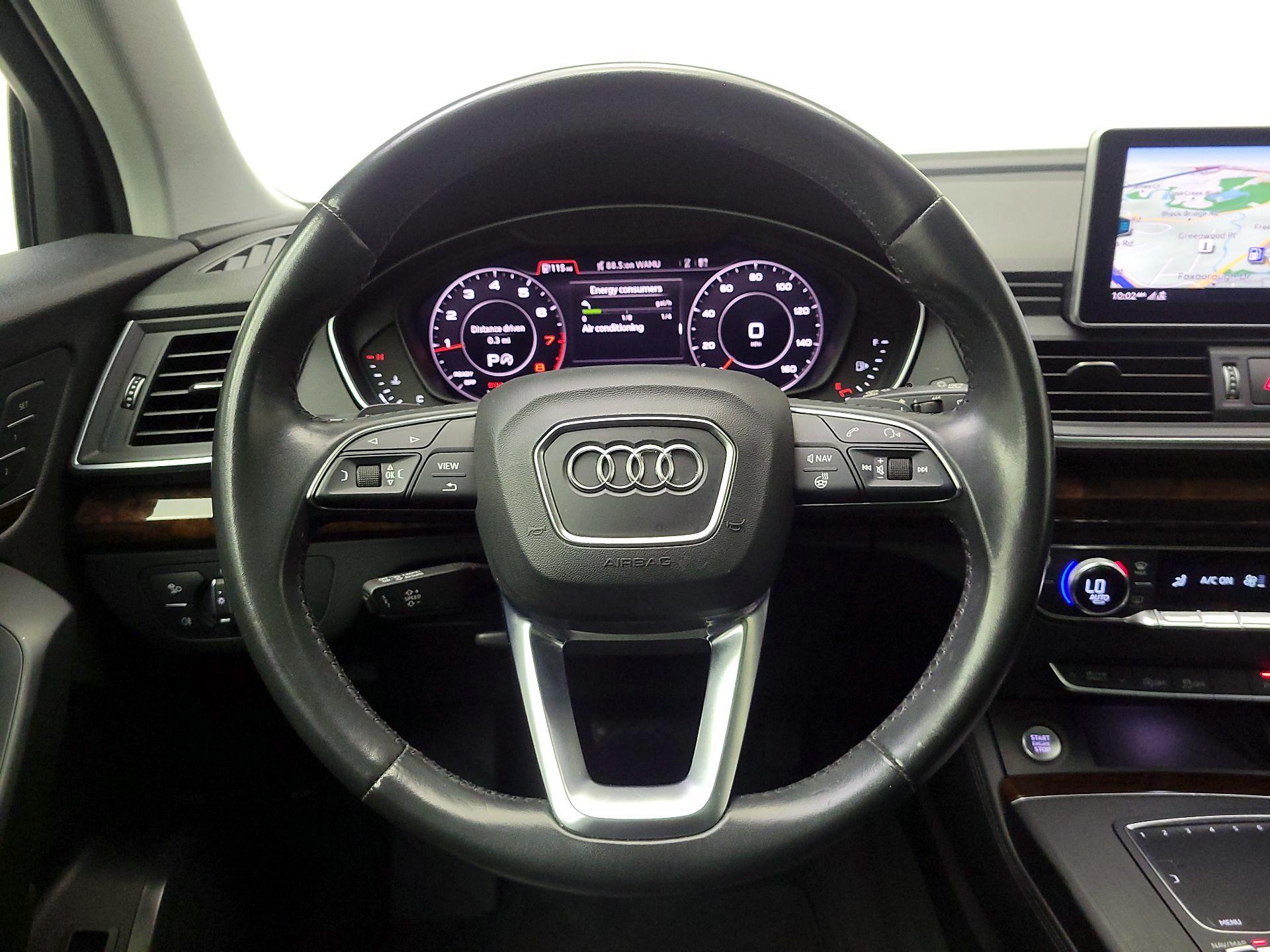 Thumbnail: 2020 Audi Q5 - 10