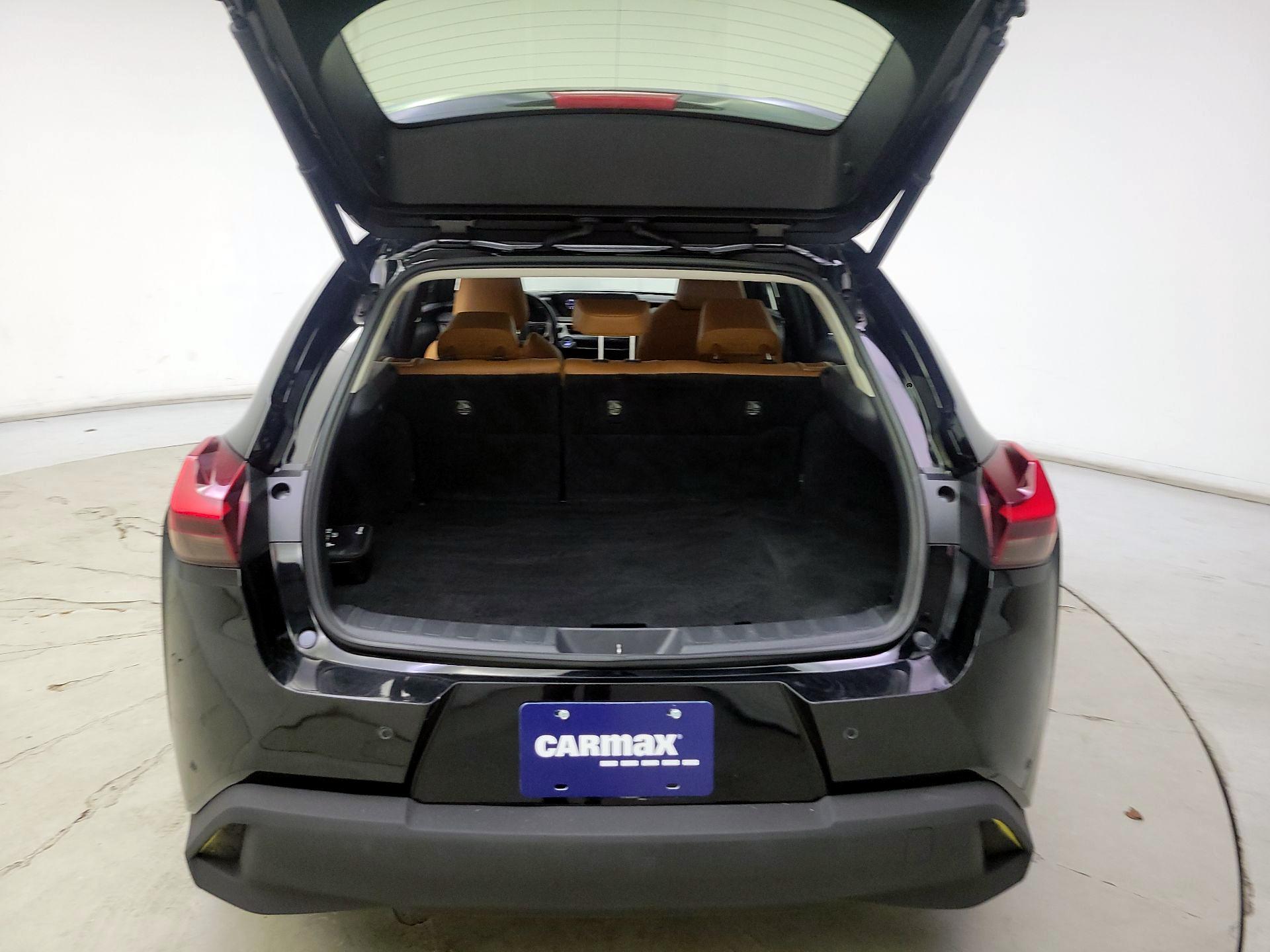 Thumbnail: 2021 Lexus UX - 20