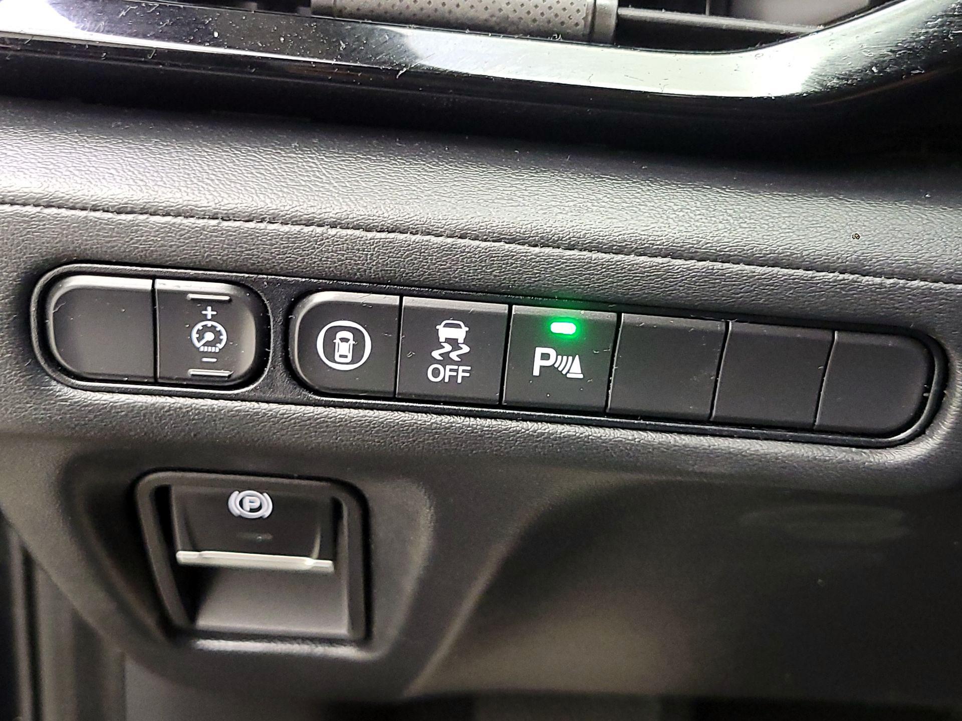 Thumbnail: 2022 Acura MDX - 13