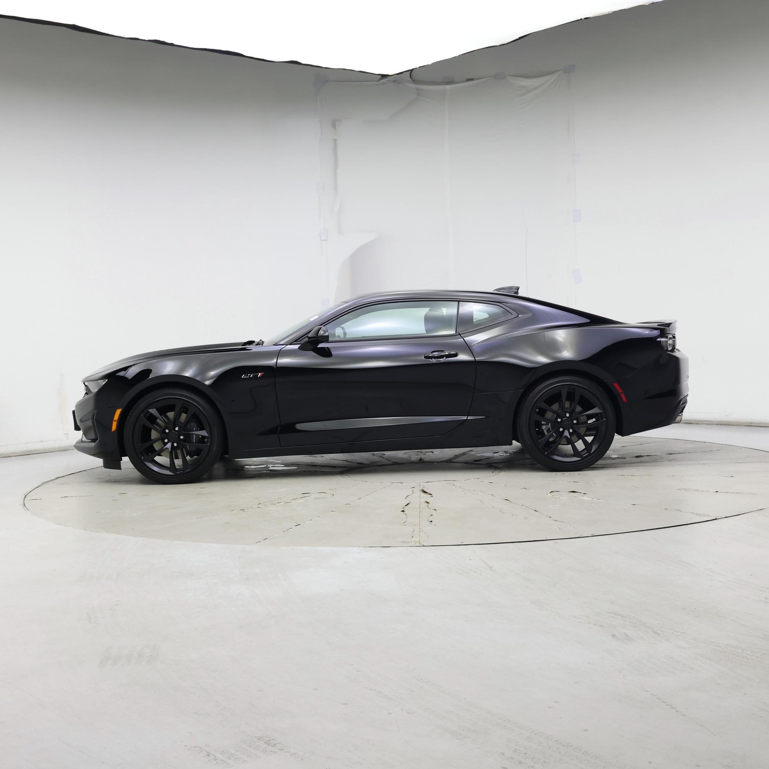 Thumbnail: 2023 Chevrolet Camaro - 3