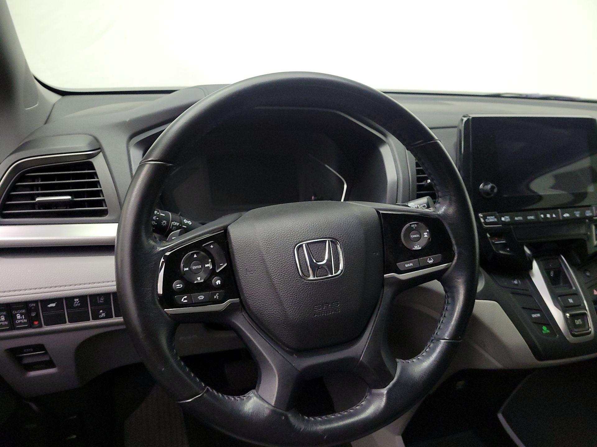 Thumbnail: 2018 Honda Odyssey - 10
