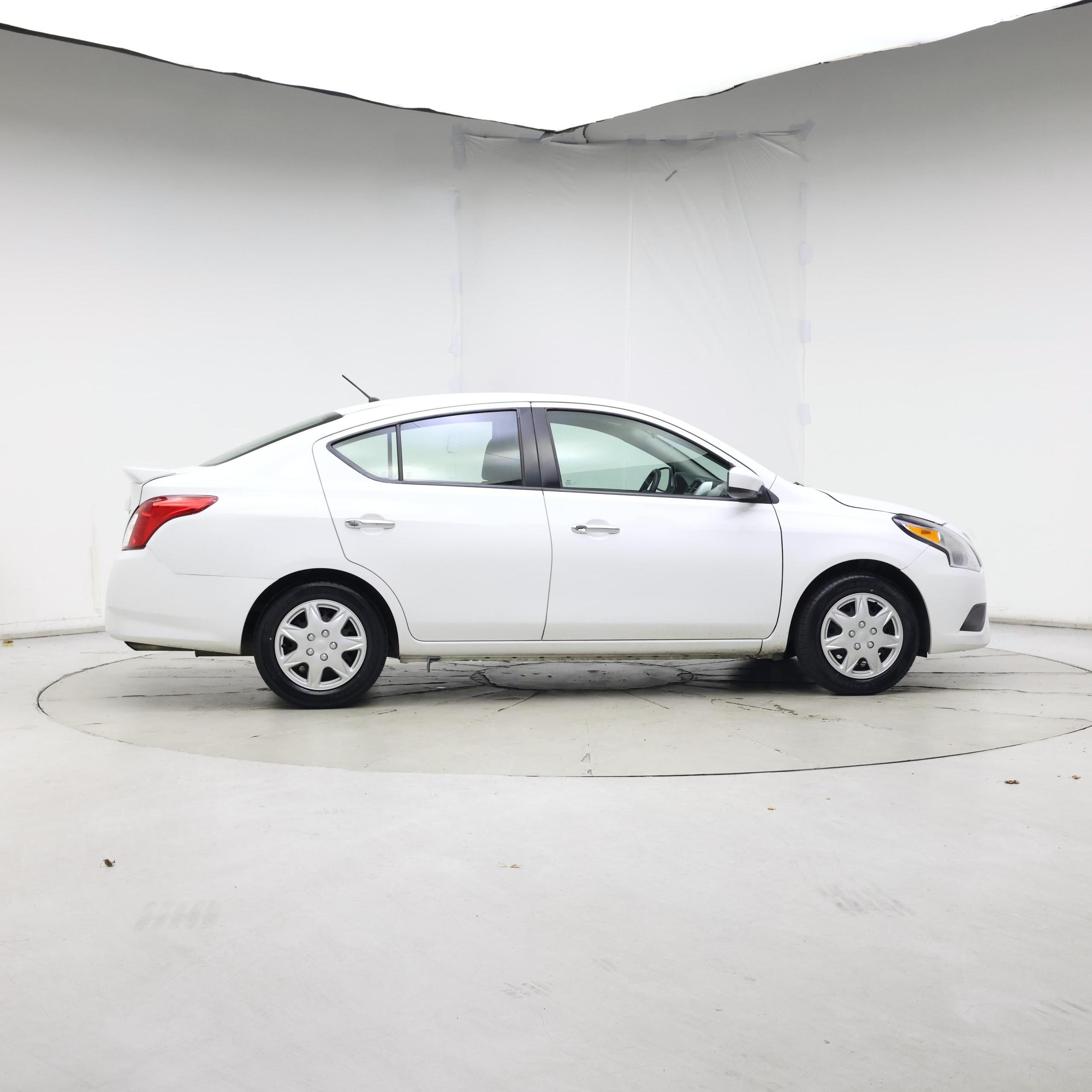 Thumbnail: 2019 Nissan Versa - 7