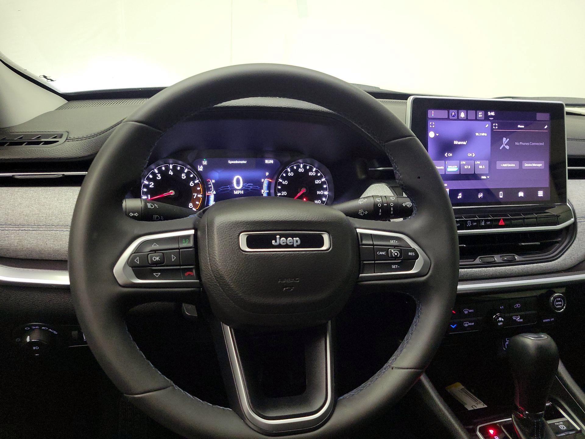 Thumbnail: 2022 Jeep Compass - 10