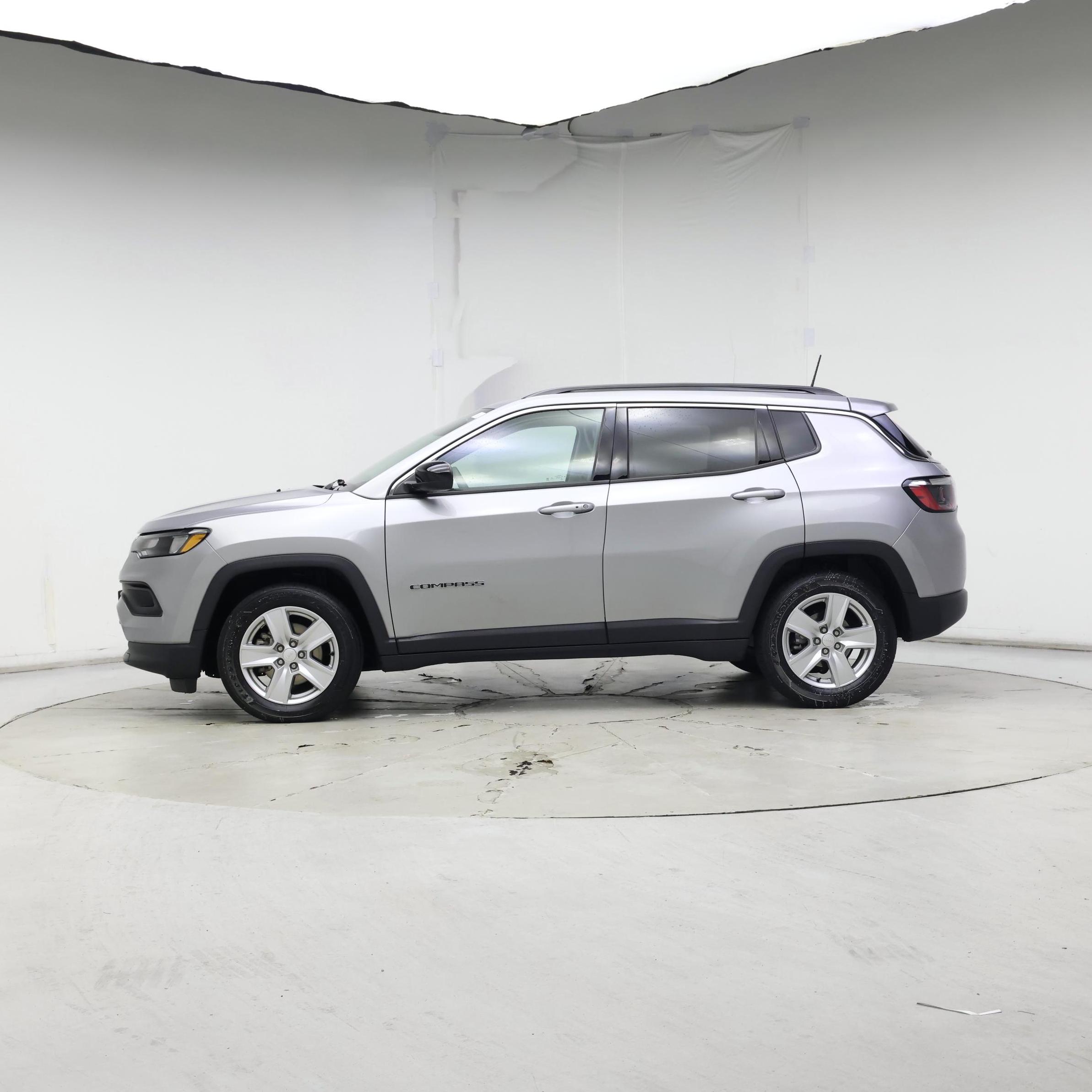 Thumbnail: 2022 Jeep Compass - 3