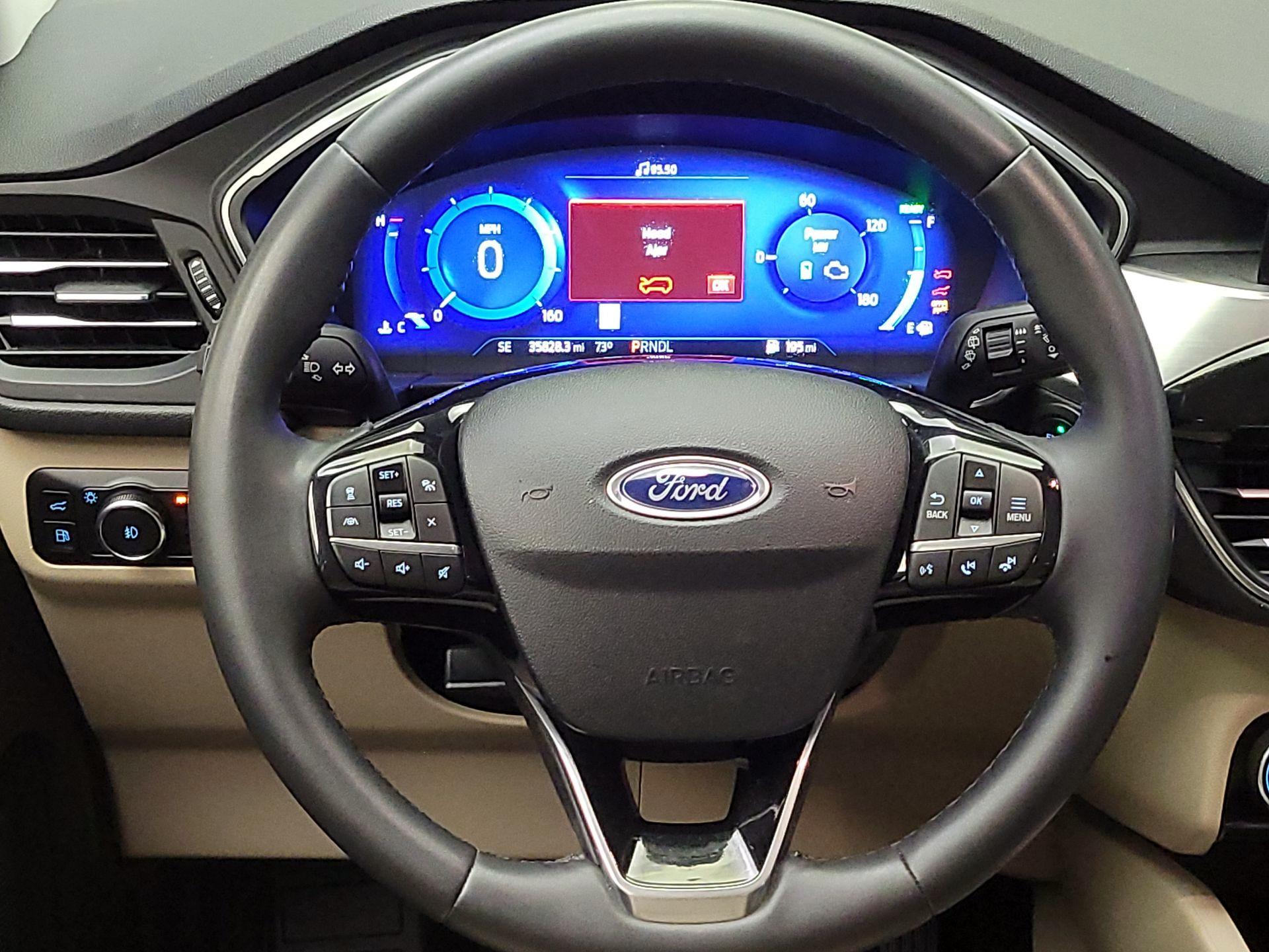 Thumbnail: 2021 Ford Escape - 10