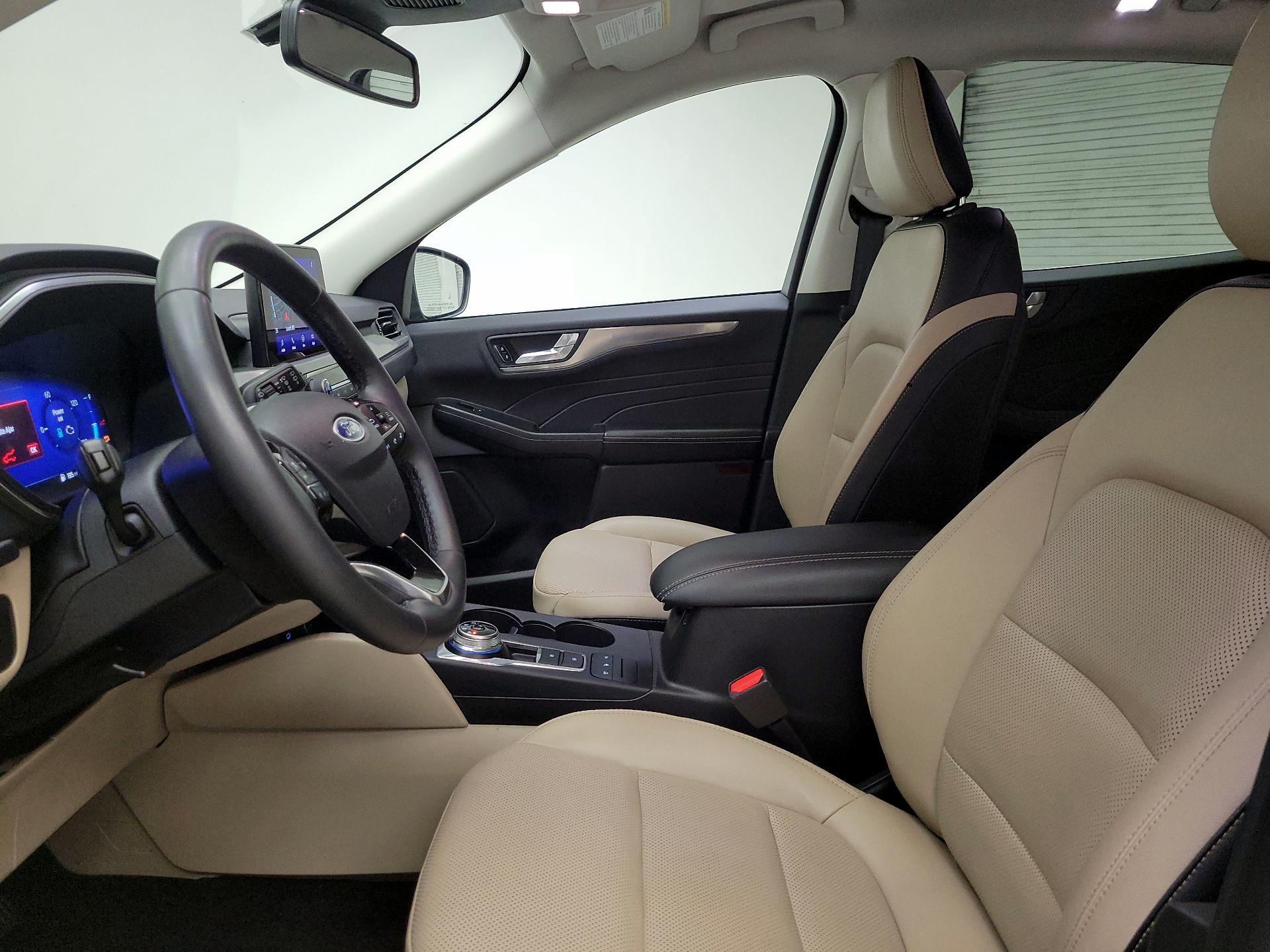 Thumbnail: 2021 Ford Escape - 11