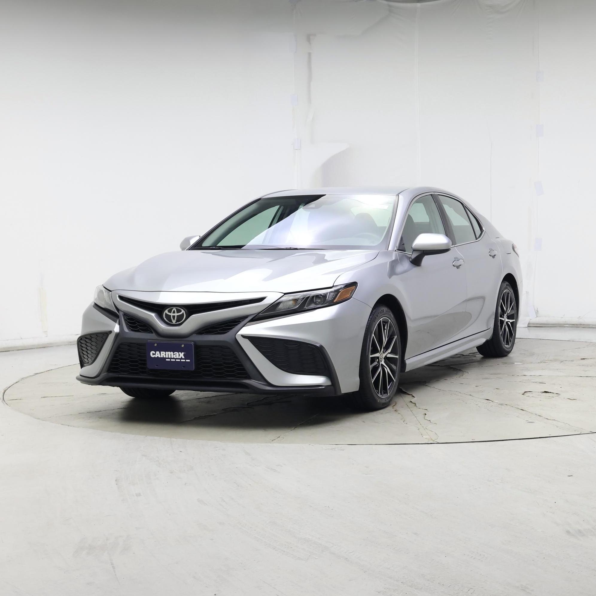 Thumbnail: 2021 Toyota Camry - 4