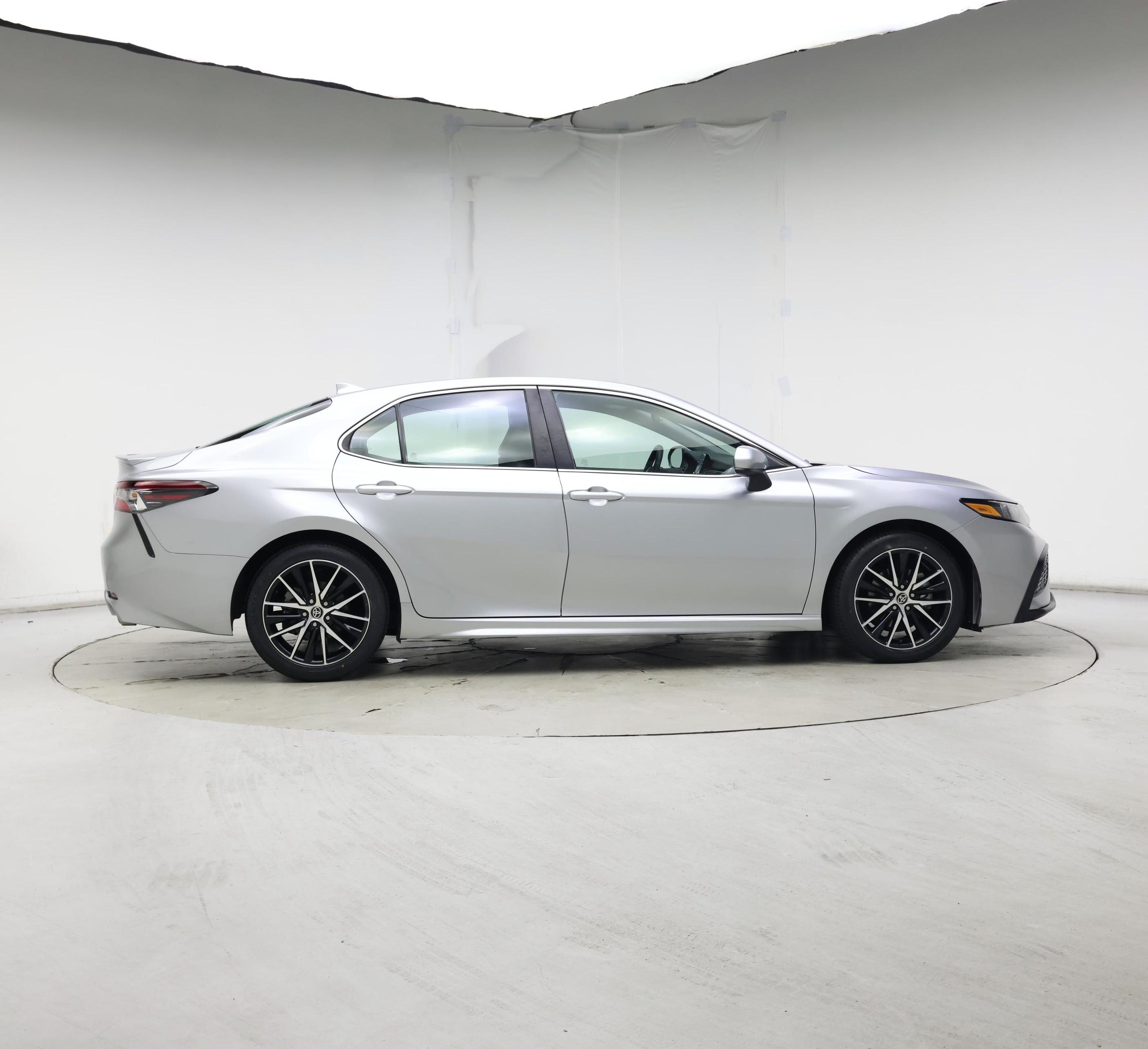 Thumbnail: 2021 Toyota Camry - 7