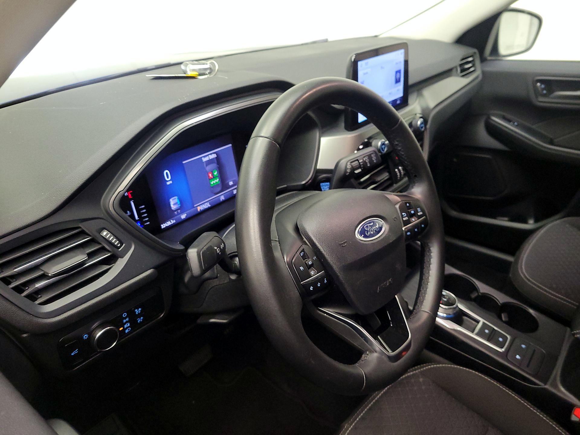 Thumbnail: 2023 Ford Escape - 9