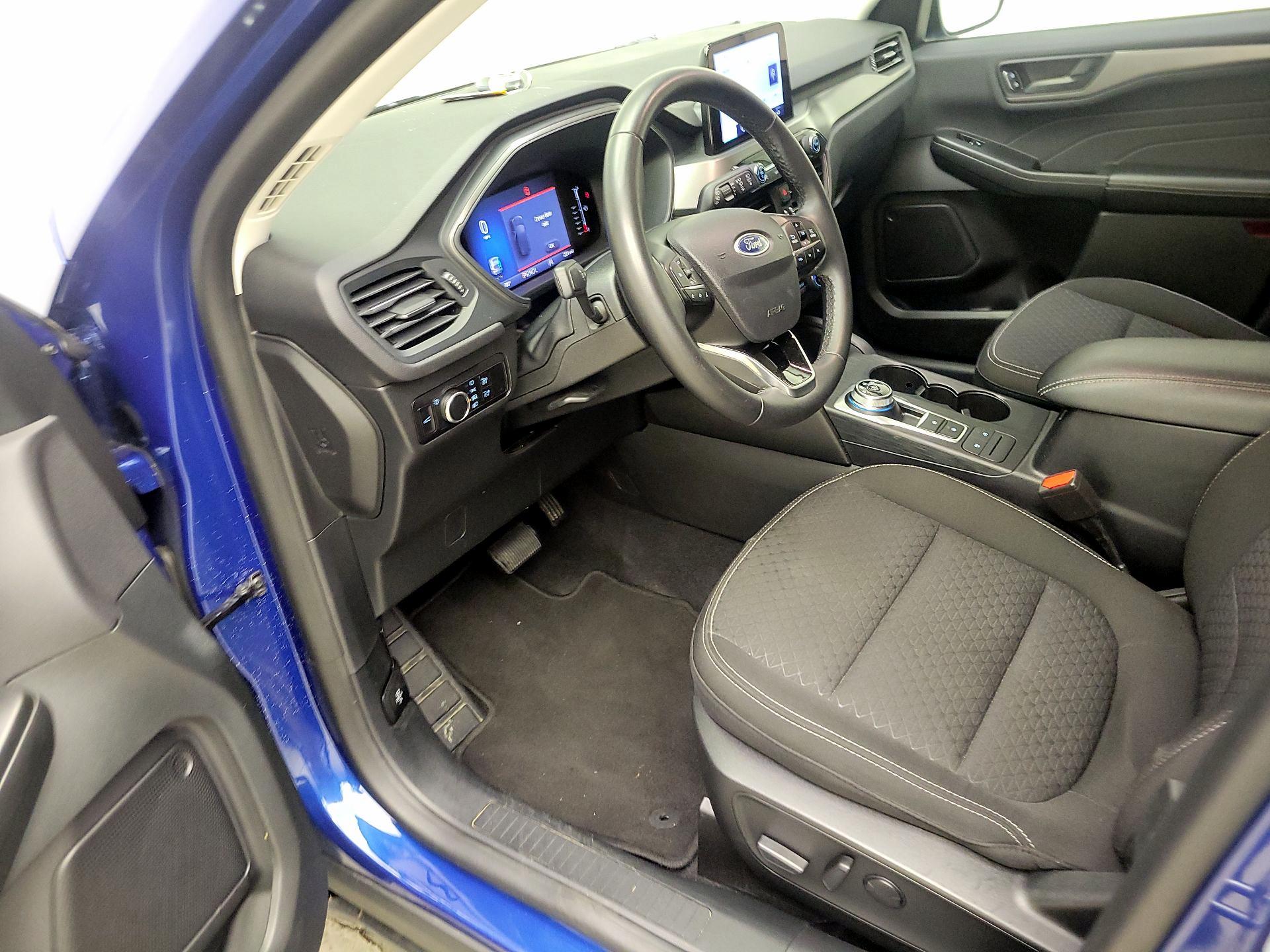Thumbnail: 2023 Ford Escape - 11