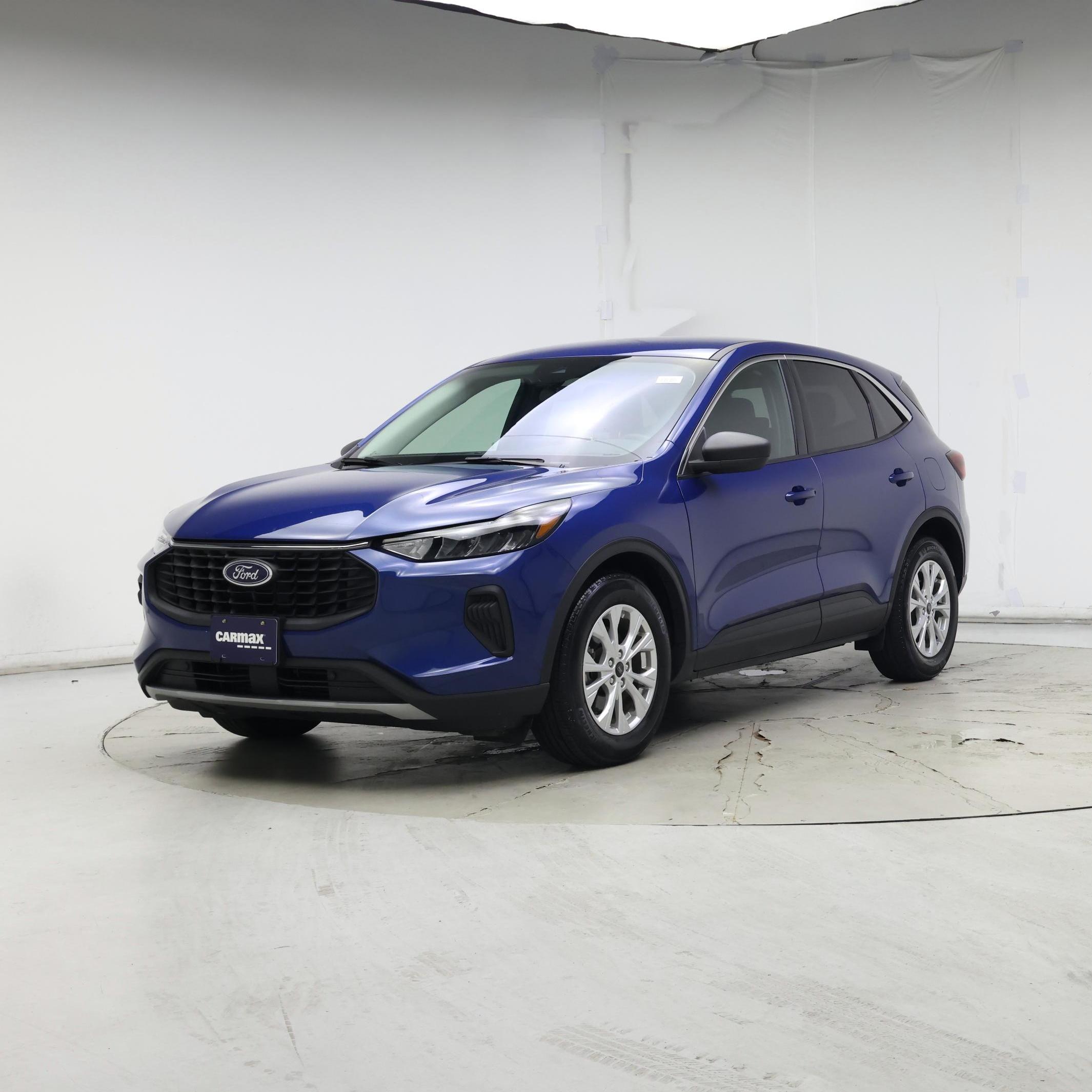 Thumbnail: 2023 Ford Escape - 4