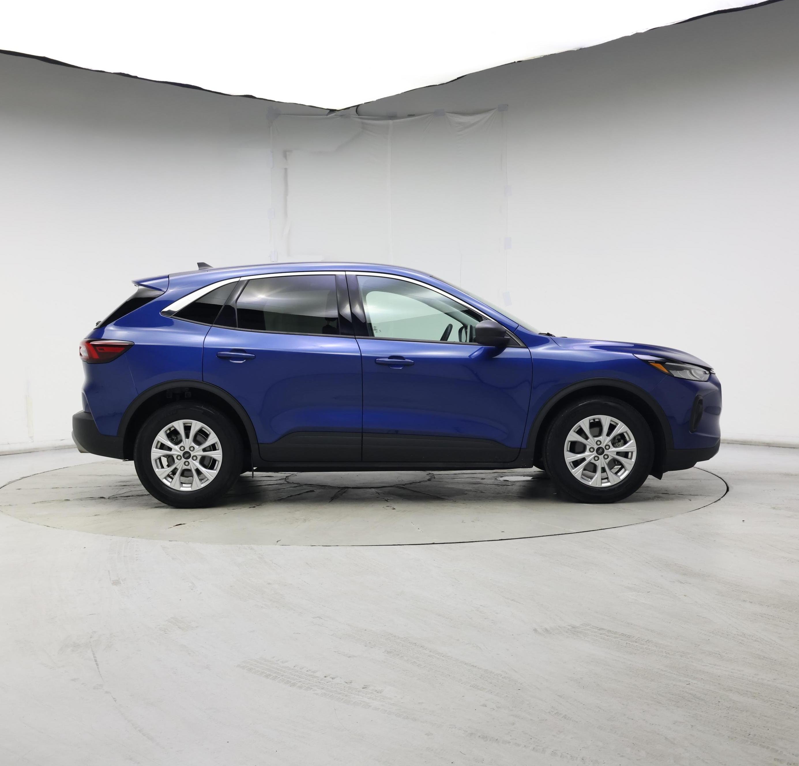 Thumbnail: 2023 Ford Escape - 7