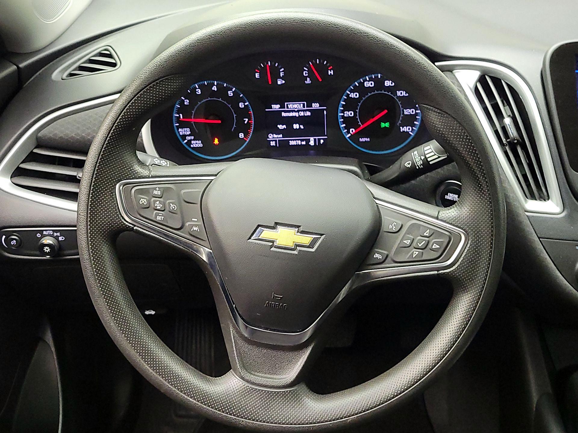 Thumbnail: 2023 Chevrolet Malibu - 10