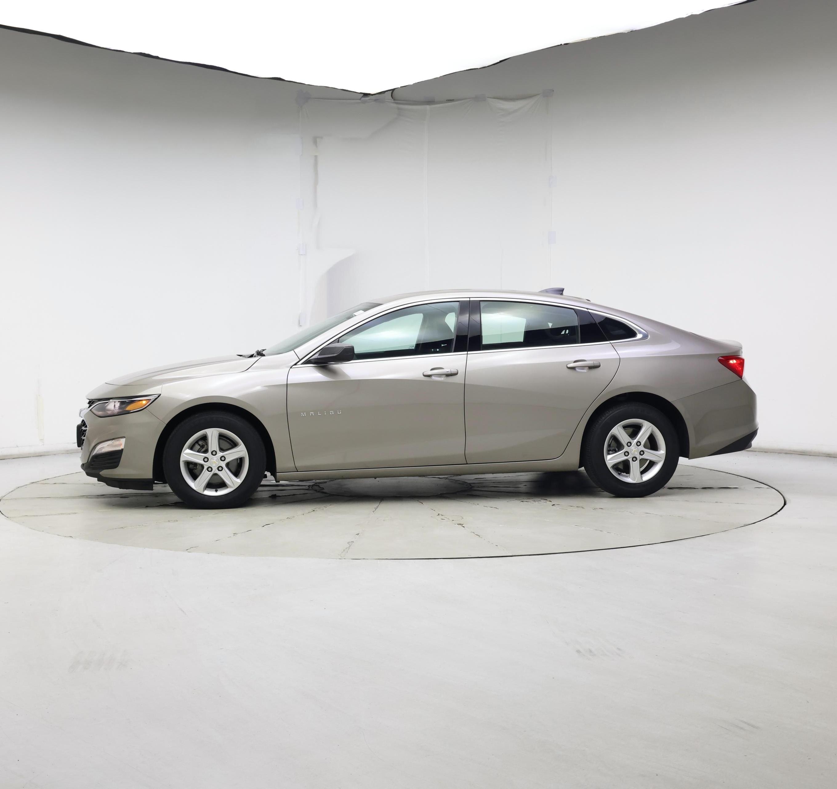 Thumbnail: 2023 Chevrolet Malibu - 3