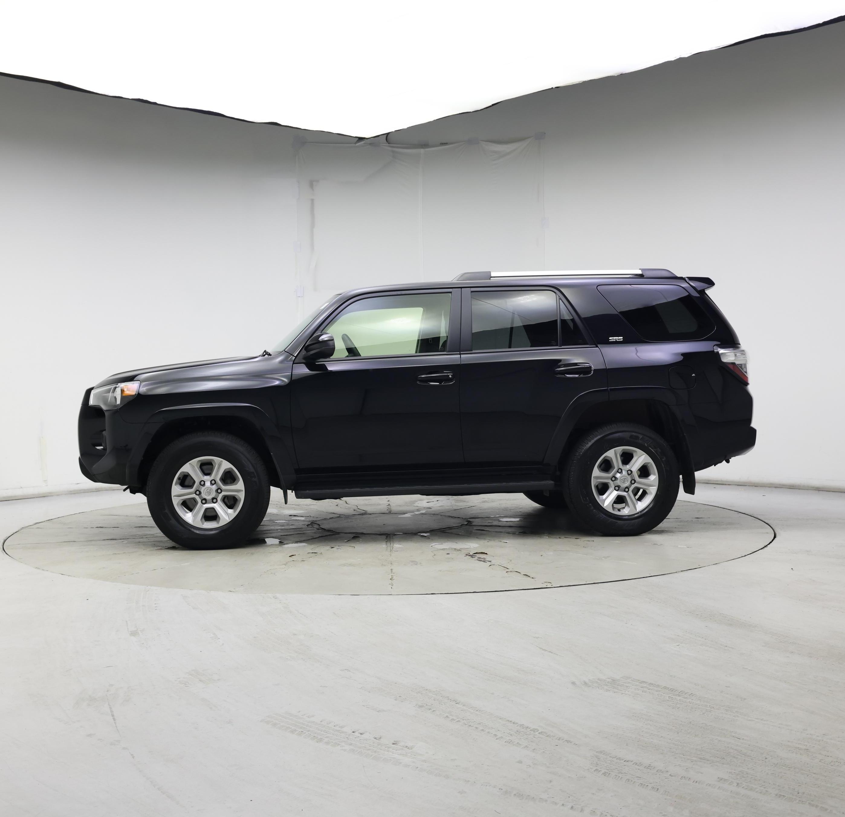 Thumbnail: 2024 Toyota 4Runner - 3