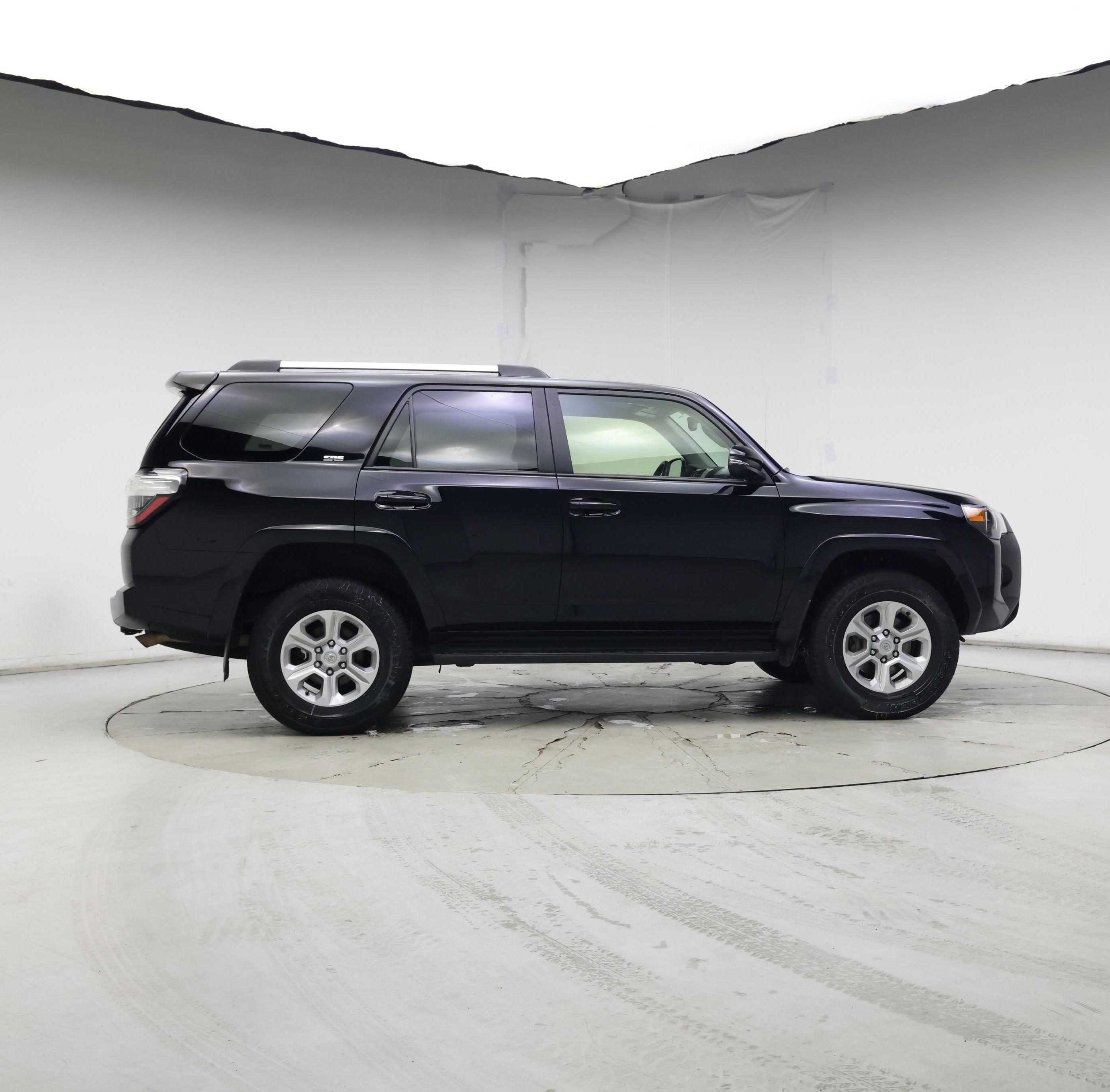 Thumbnail: 2024 Toyota 4Runner - 7