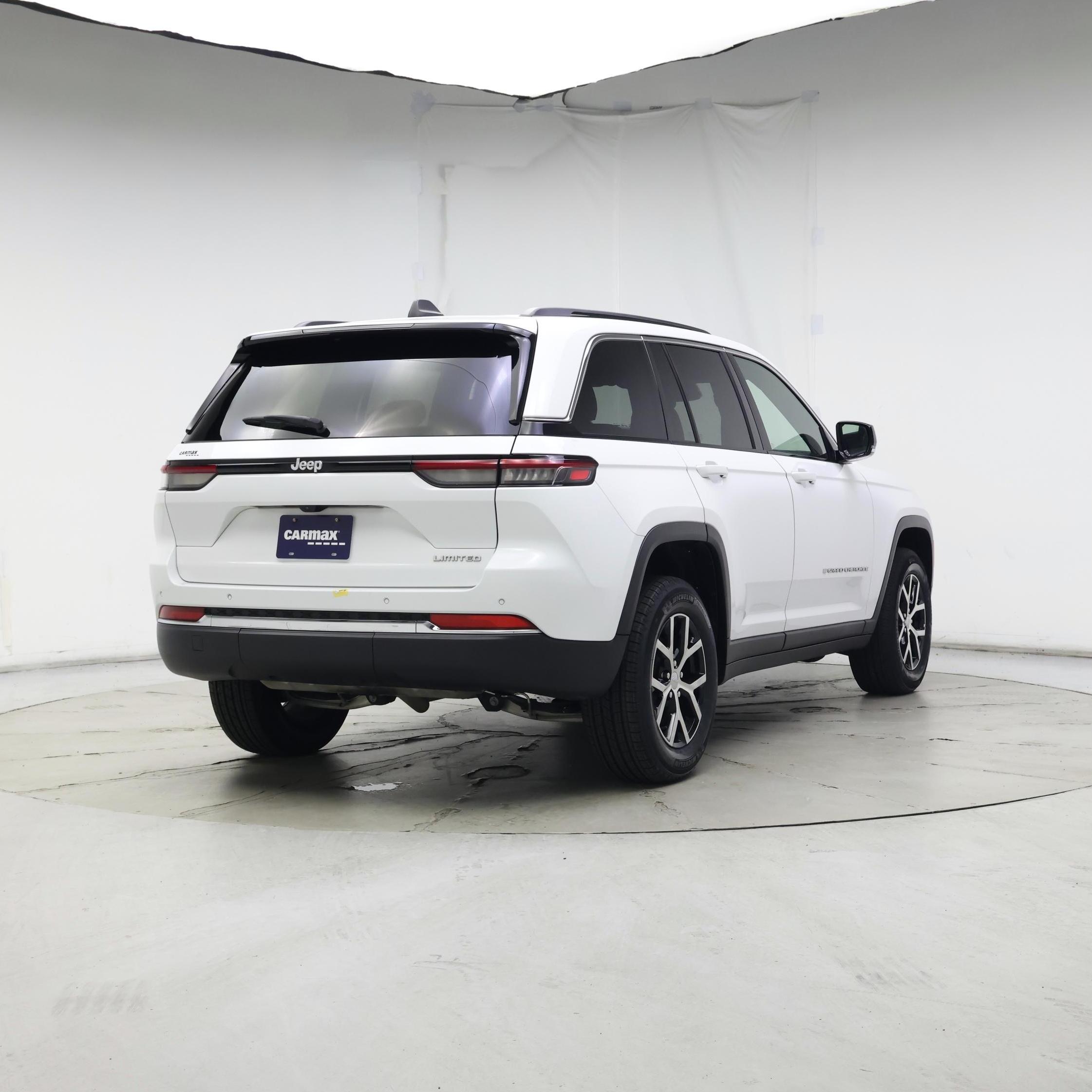 Thumbnail: 2024 Jeep Grand Cherokee - 8