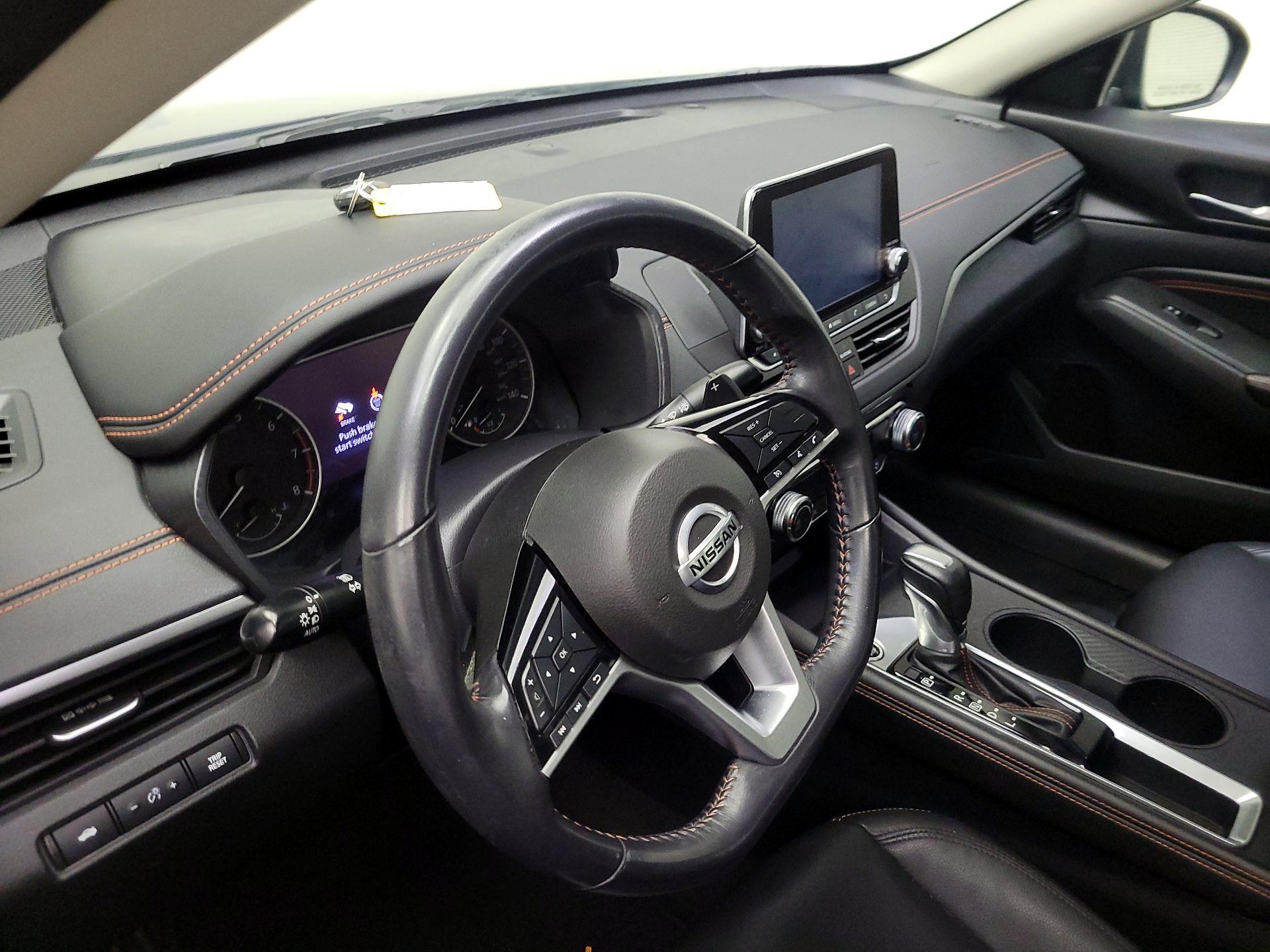 Thumbnail: 2021 Nissan Altima - 9