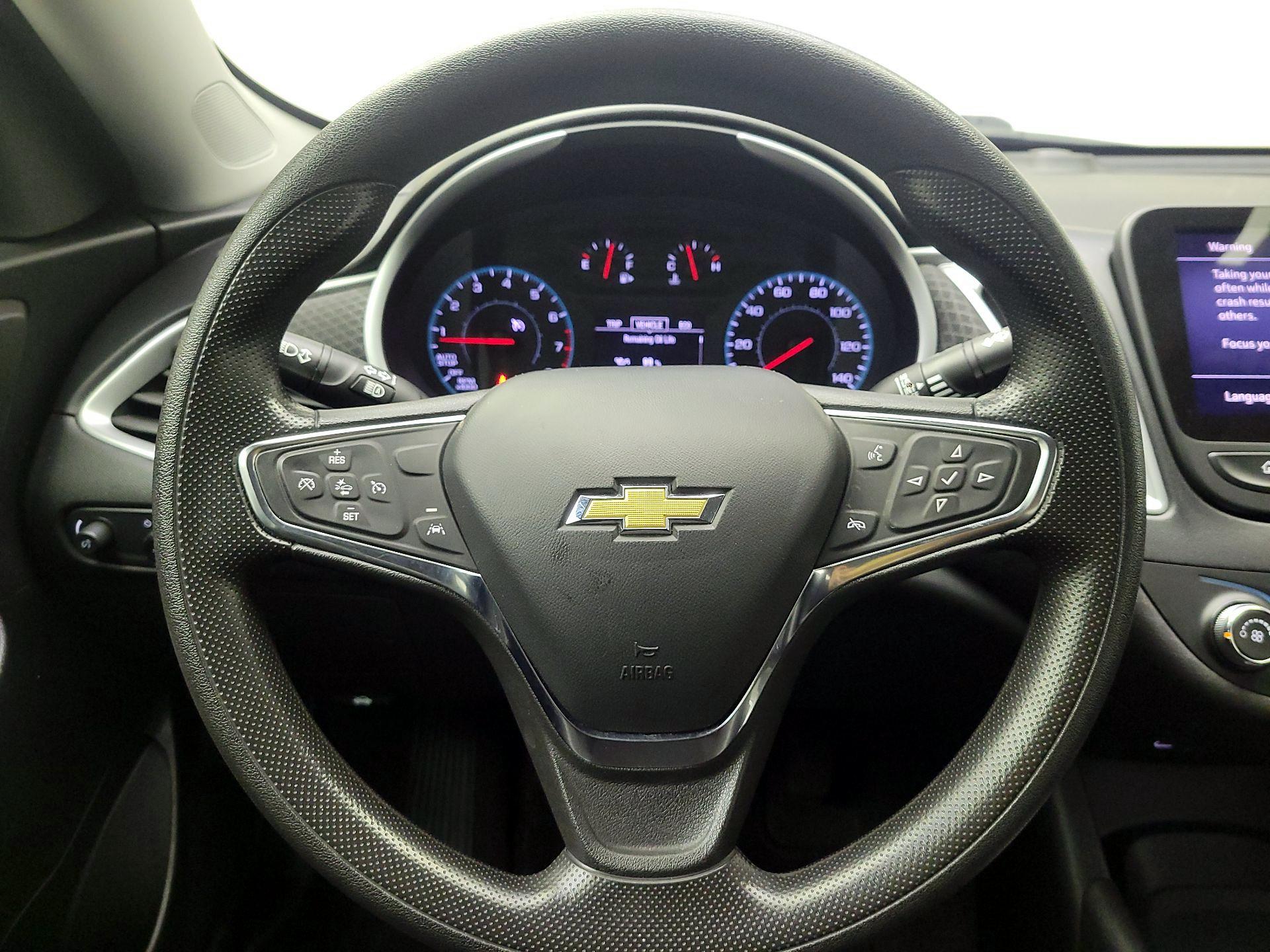 Thumbnail: 2023 Chevrolet Malibu - 10