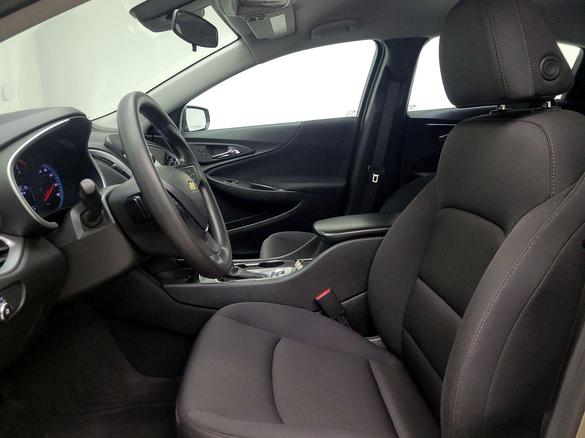 Thumbnail: 2023 Chevrolet Malibu - 11