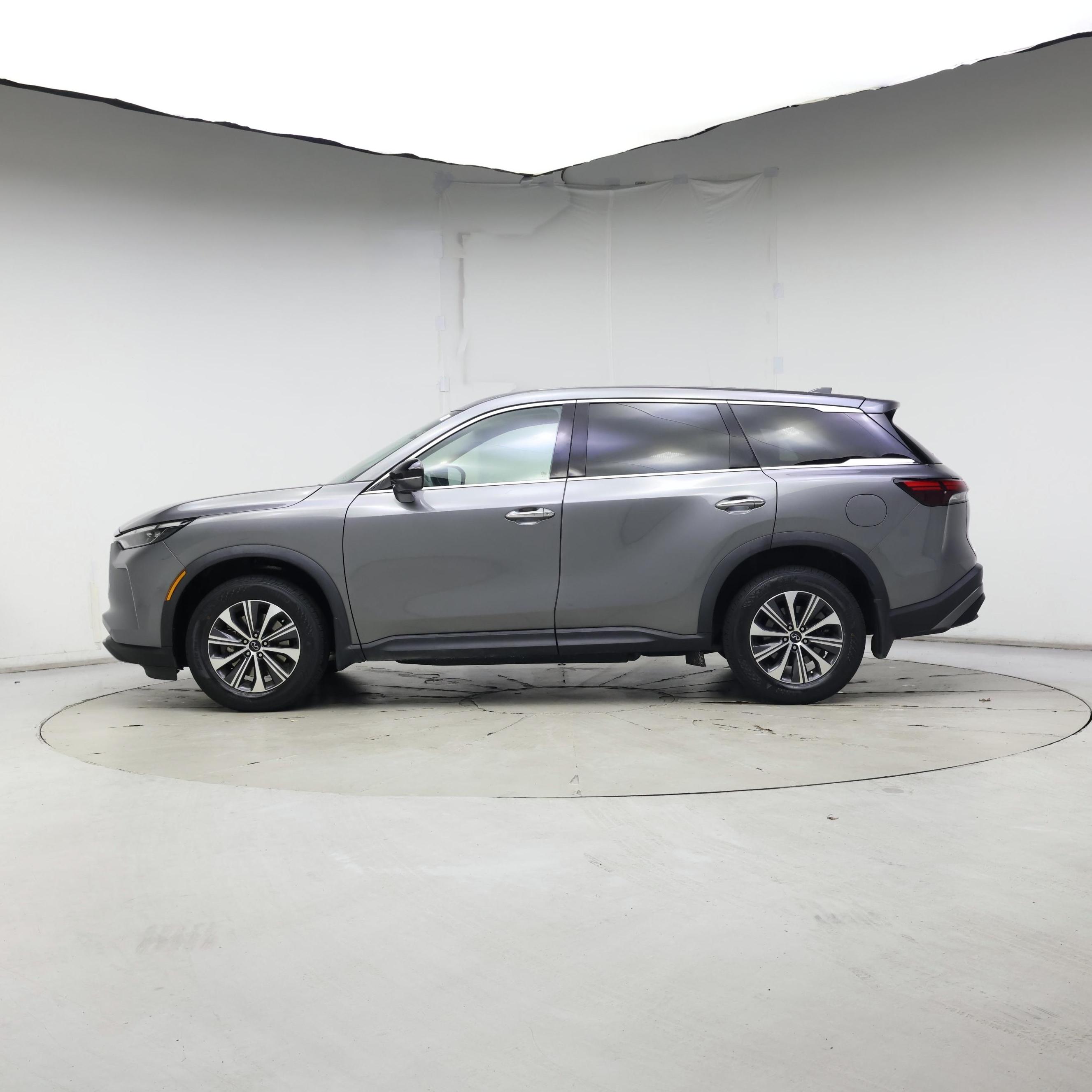 Thumbnail: 2023 INFINITI QX60 - 3