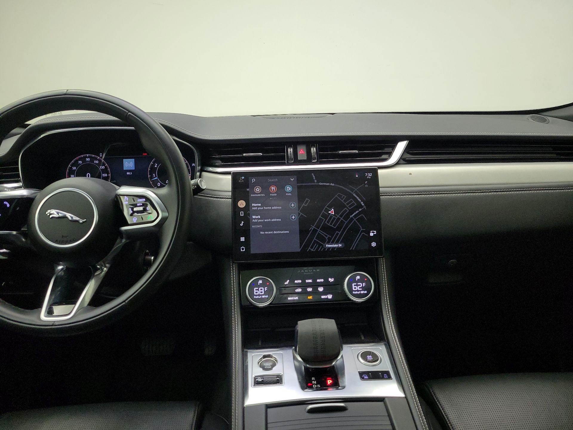 Thumbnail: 2024 Jaguar F-Pace - 9