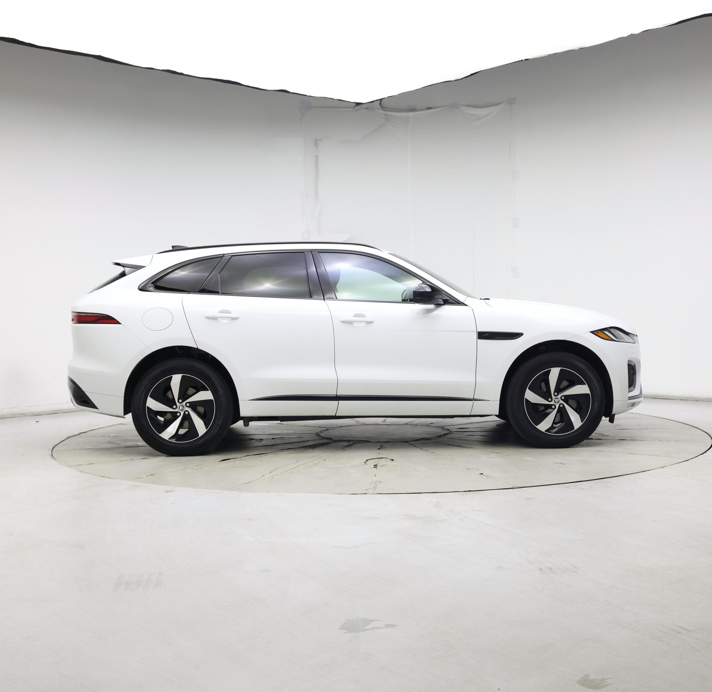 Thumbnail: 2024 Jaguar F-Pace - 7