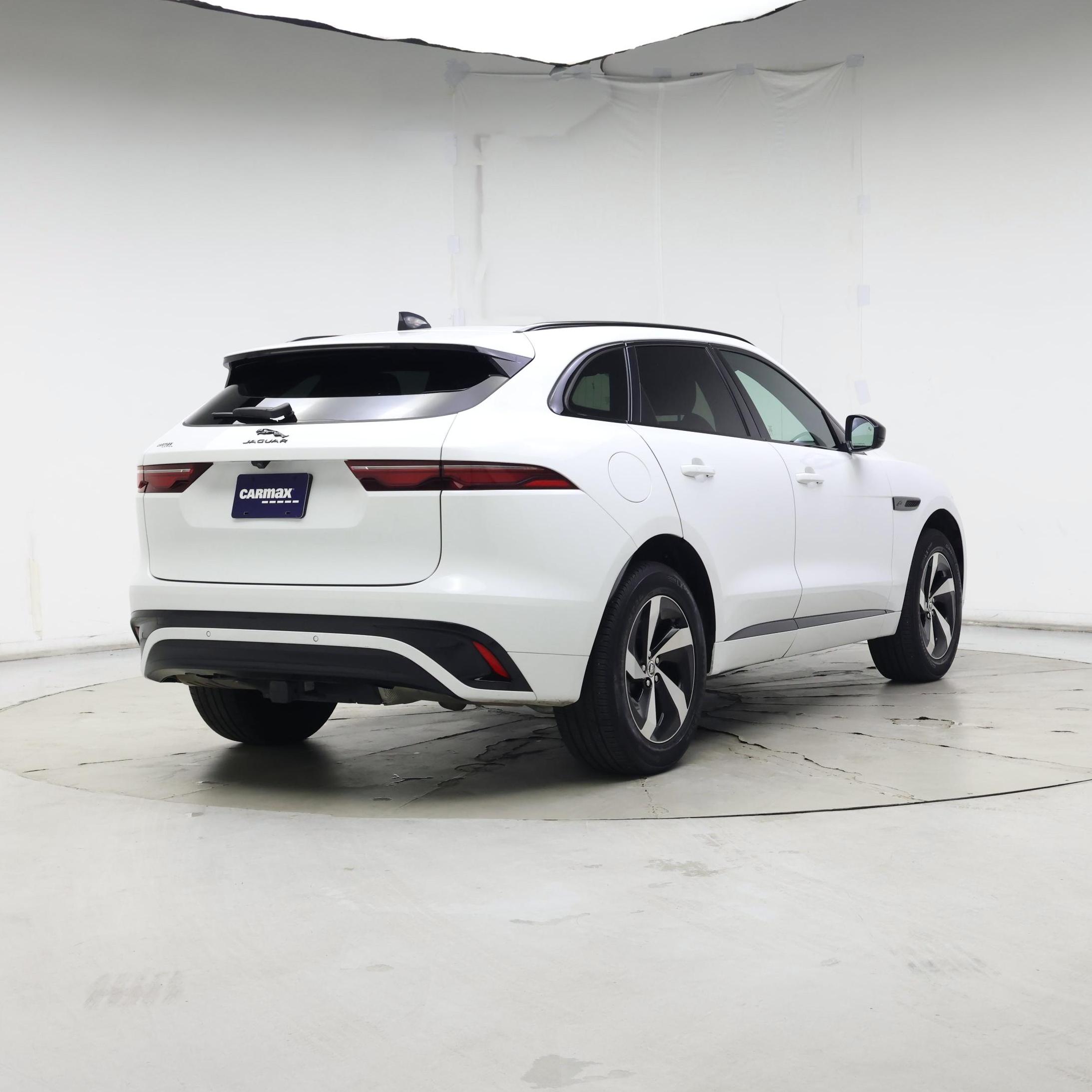 Thumbnail: 2024 Jaguar F-Pace - 8