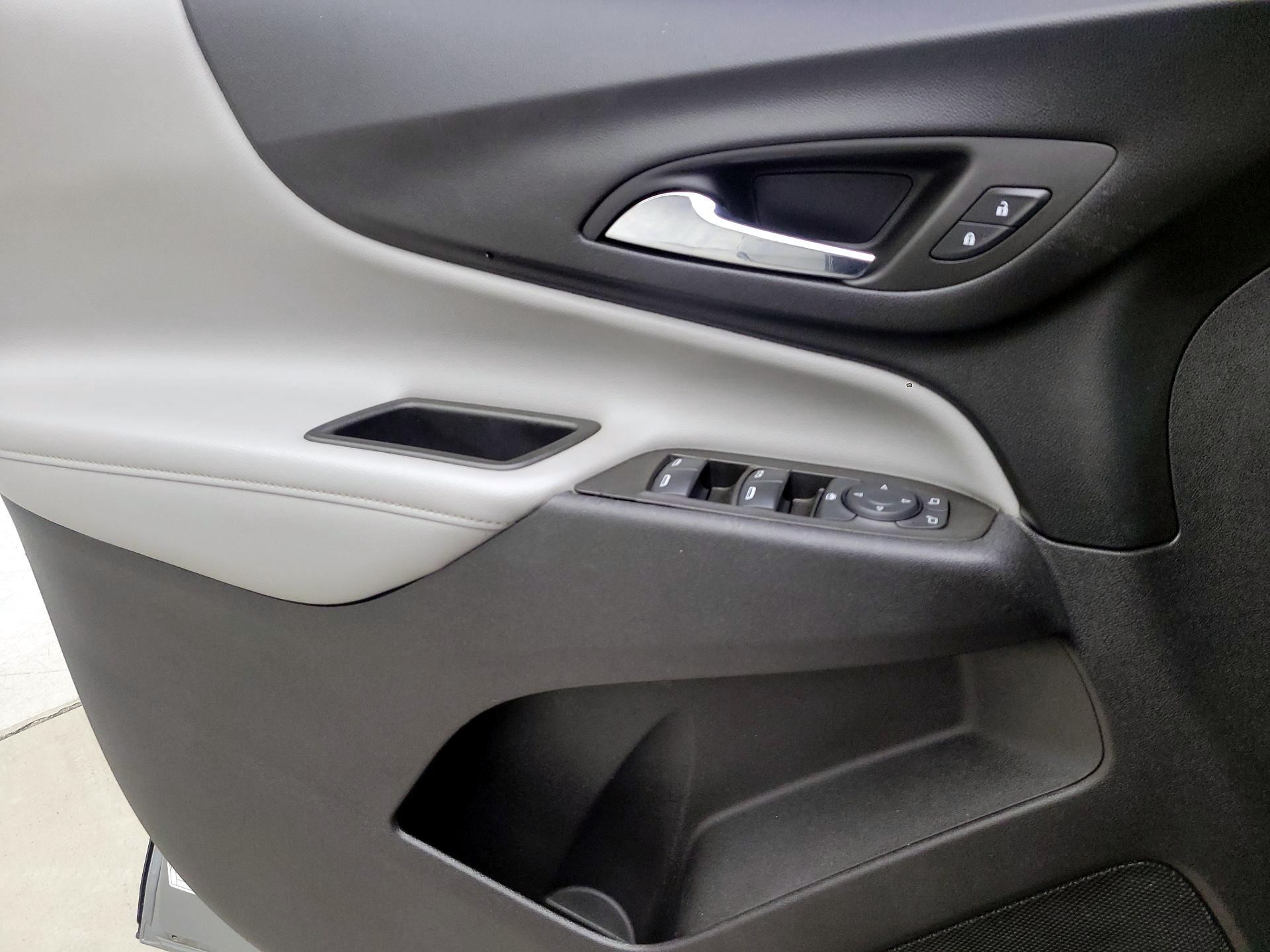Thumbnail: 2023 Chevrolet Equinox - 12