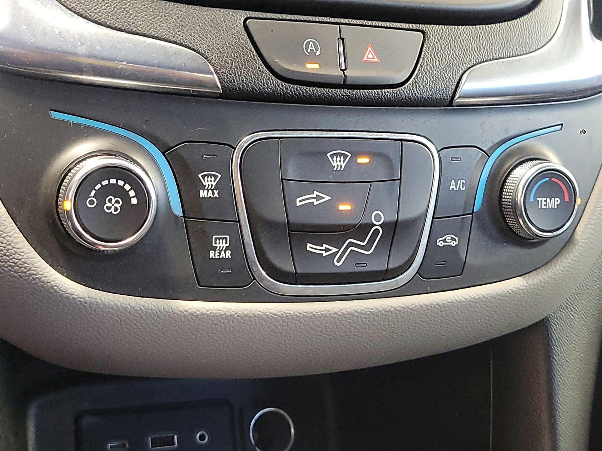 Thumbnail: 2023 Chevrolet Equinox - 16