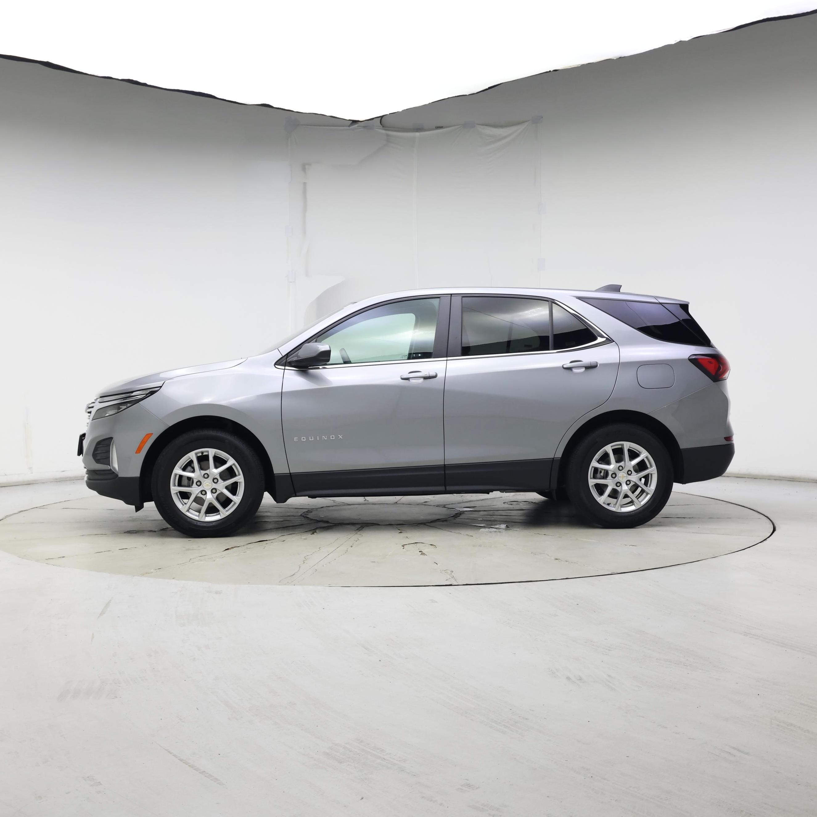 Thumbnail: 2023 Chevrolet Equinox - 3