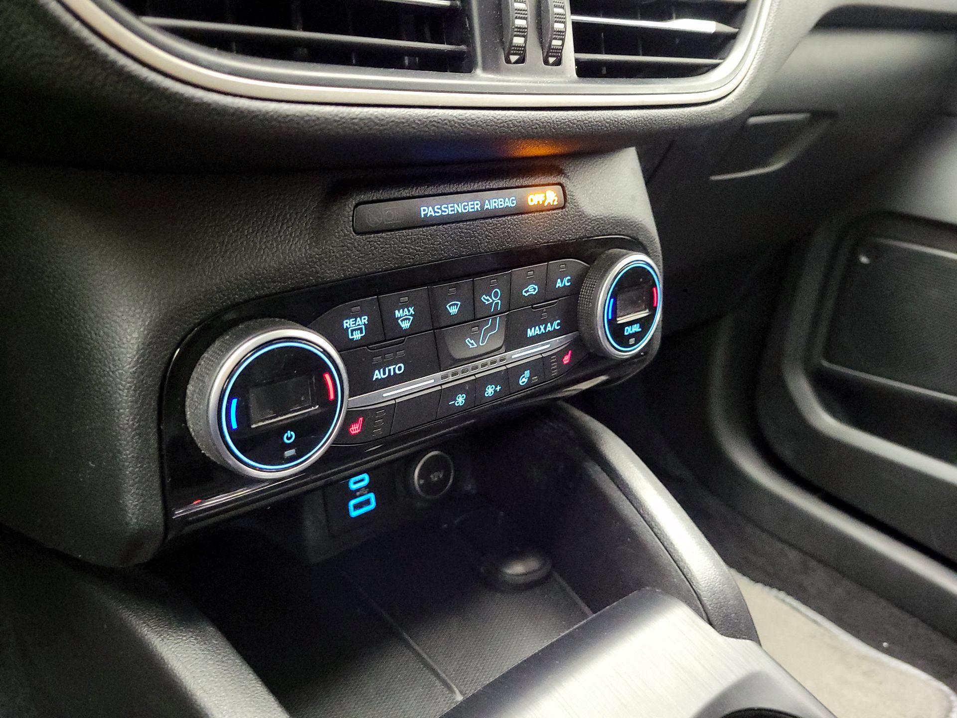 Thumbnail: 2021 Ford Escape - 16