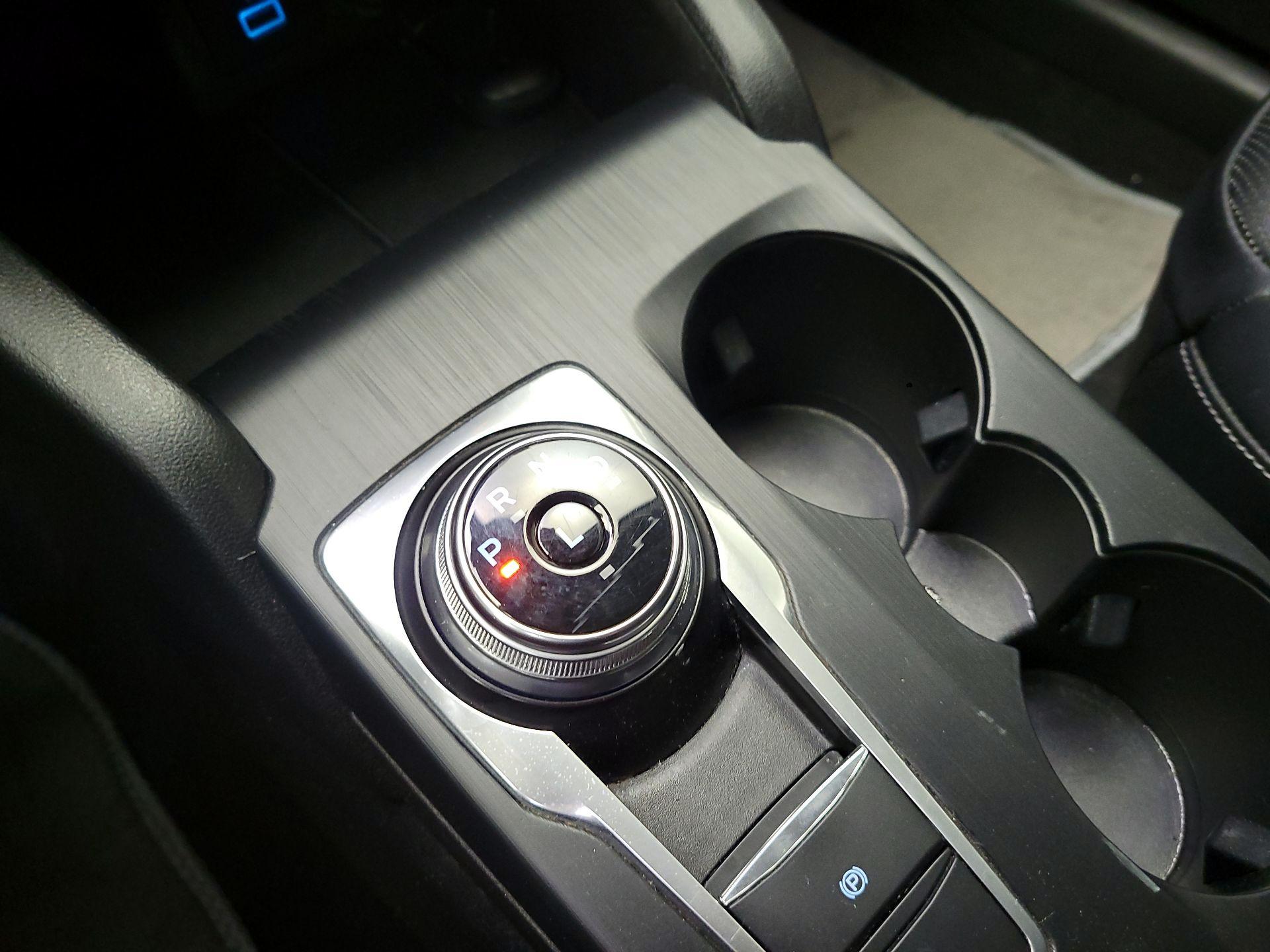 Thumbnail: 2021 Ford Escape - 17
