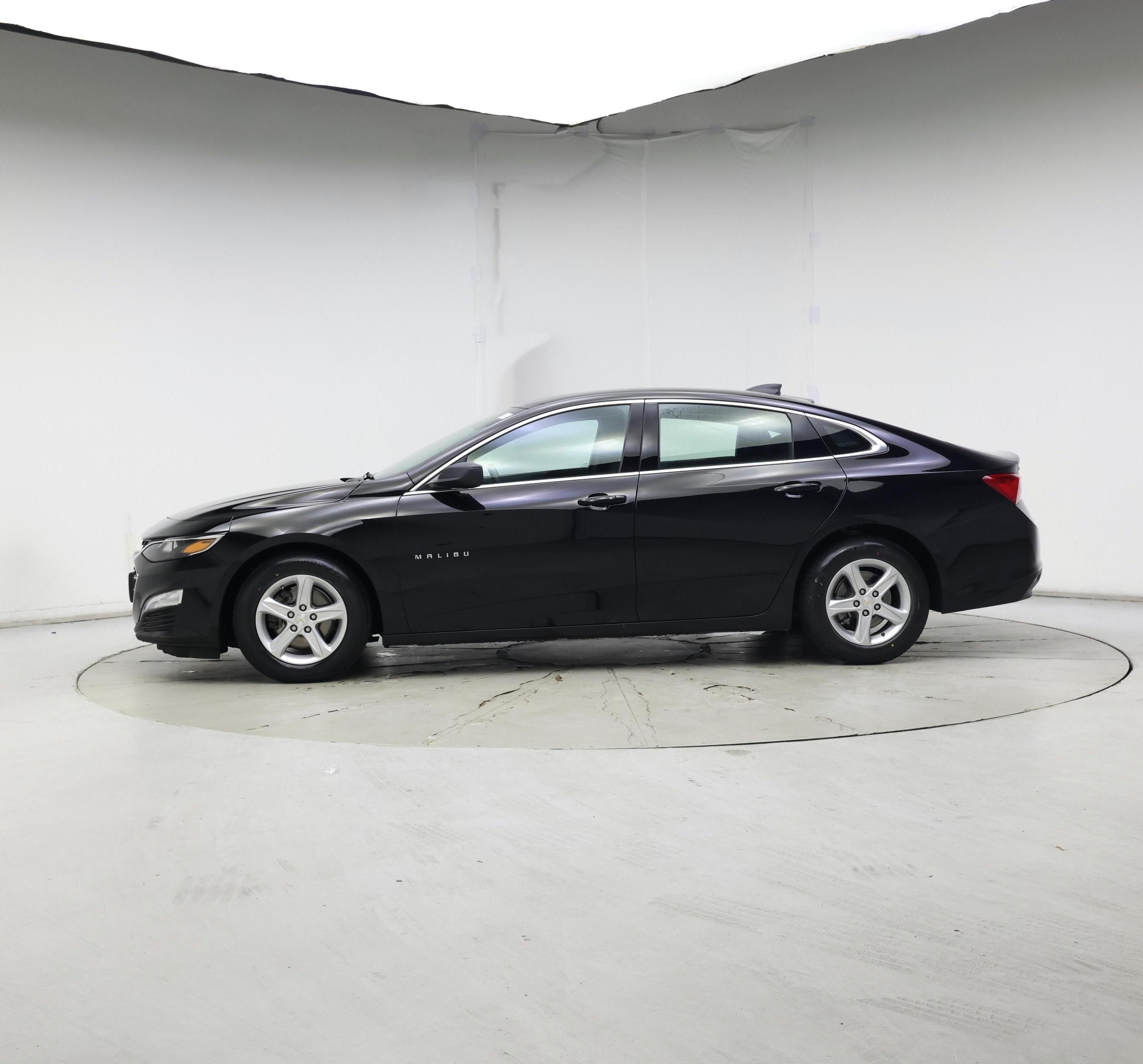 Thumbnail: 2023 Chevrolet Malibu - 3