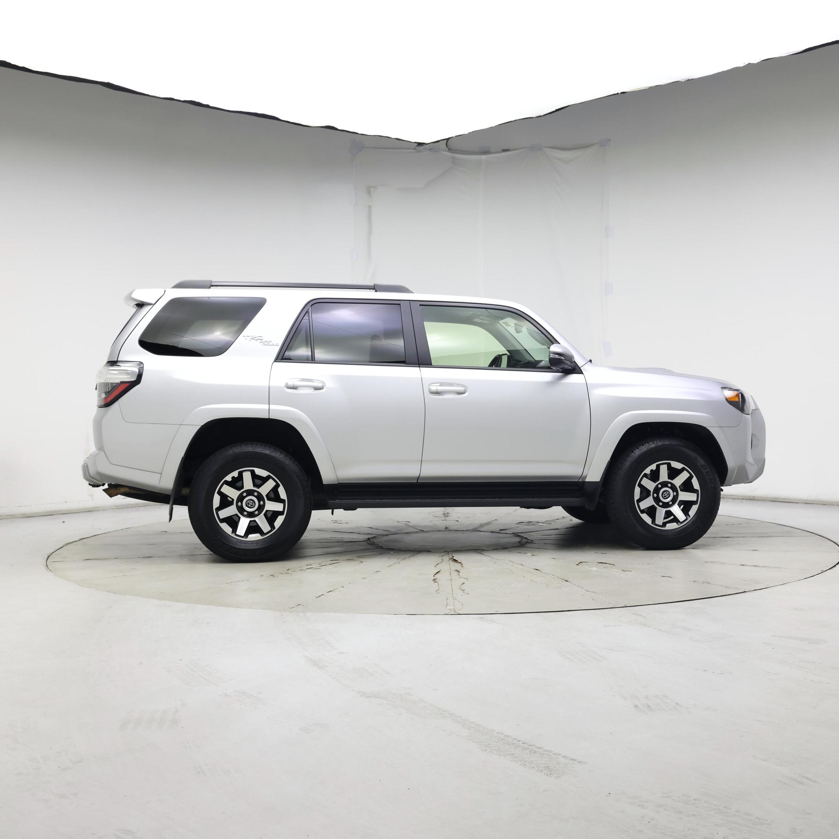 Thumbnail: 2024 Toyota 4Runner - 7