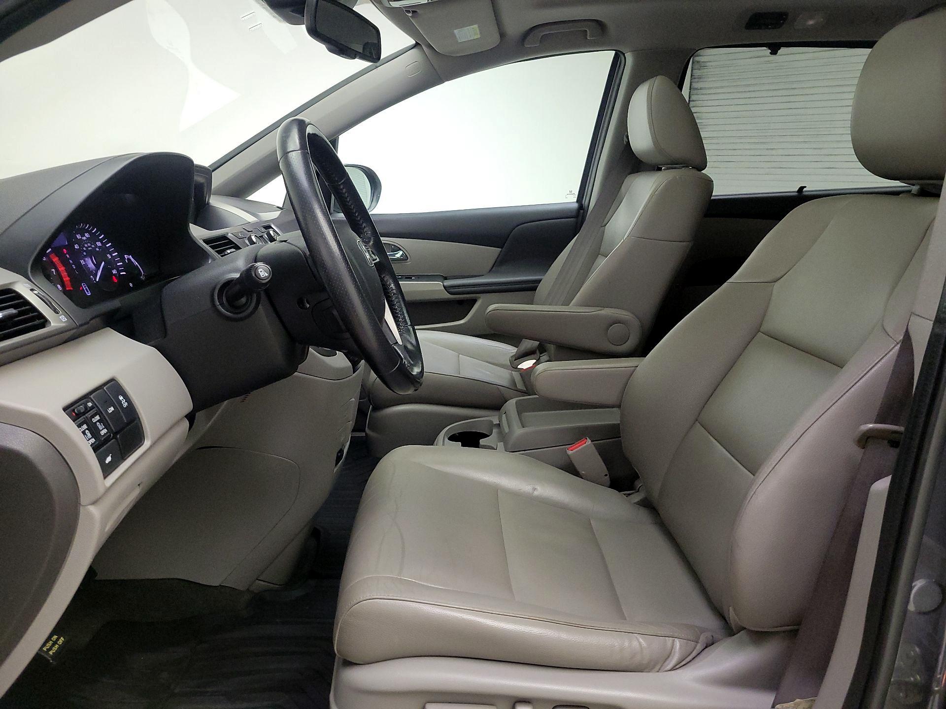 Thumbnail: 2016 Honda Odyssey - 11
