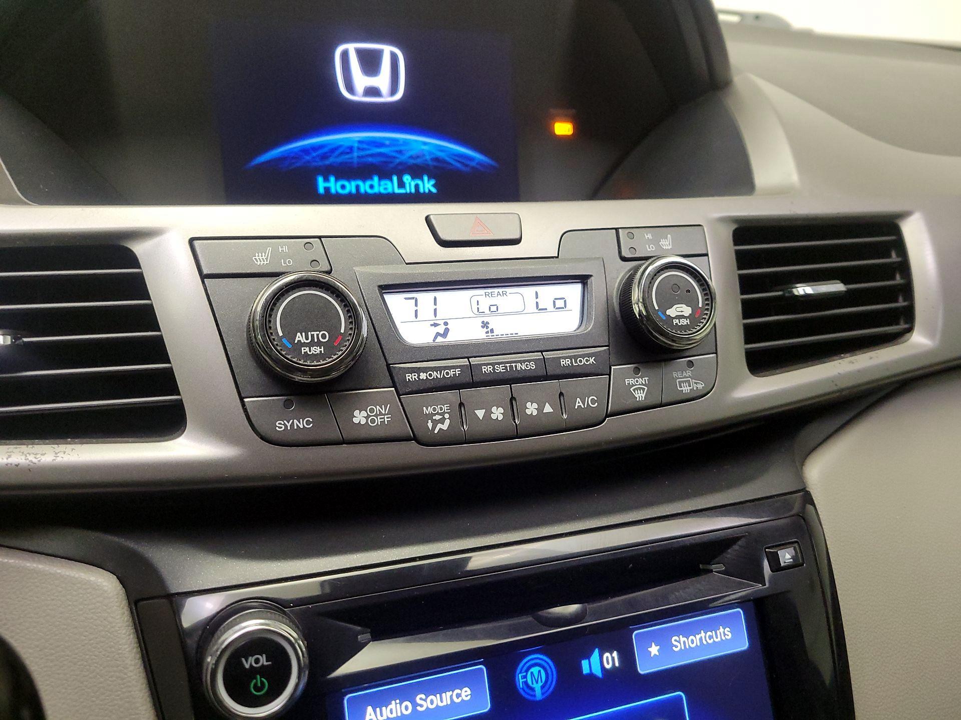Thumbnail: 2016 Honda Odyssey - 17