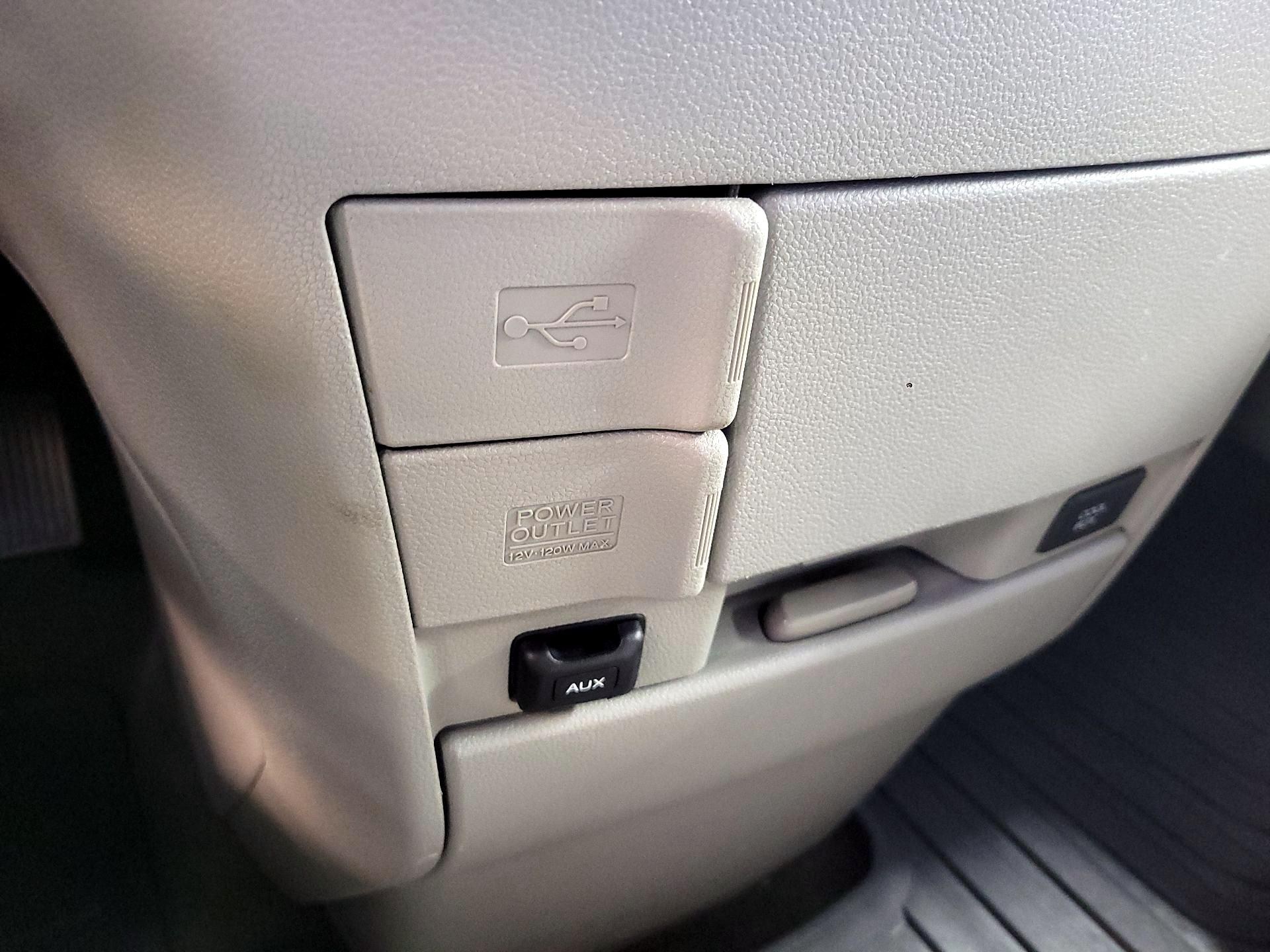 Thumbnail: 2016 Honda Odyssey - 19