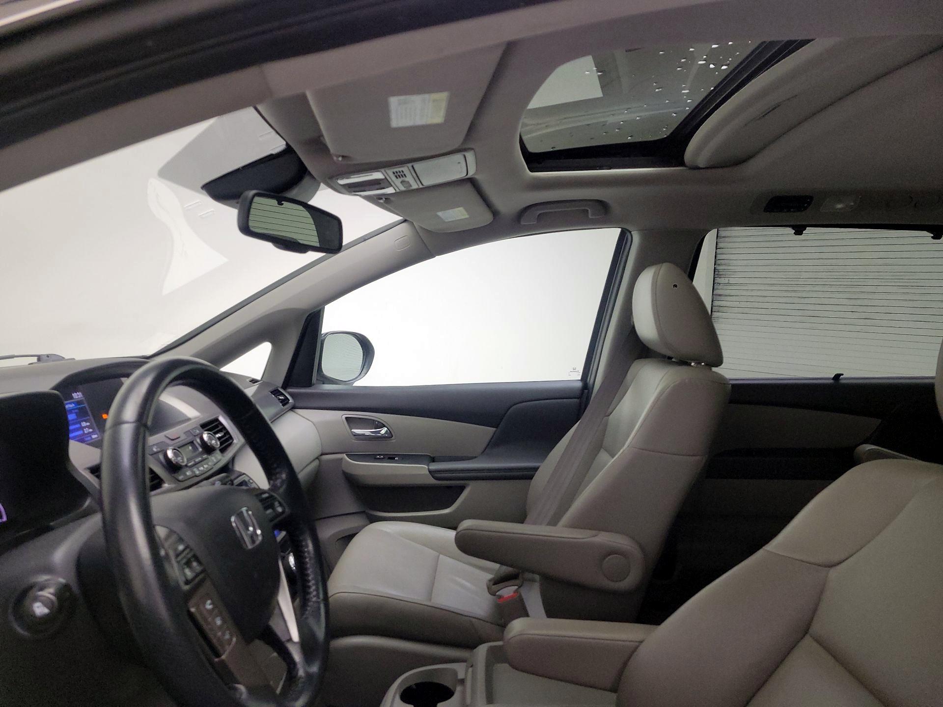 Thumbnail: 2016 Honda Odyssey - 20