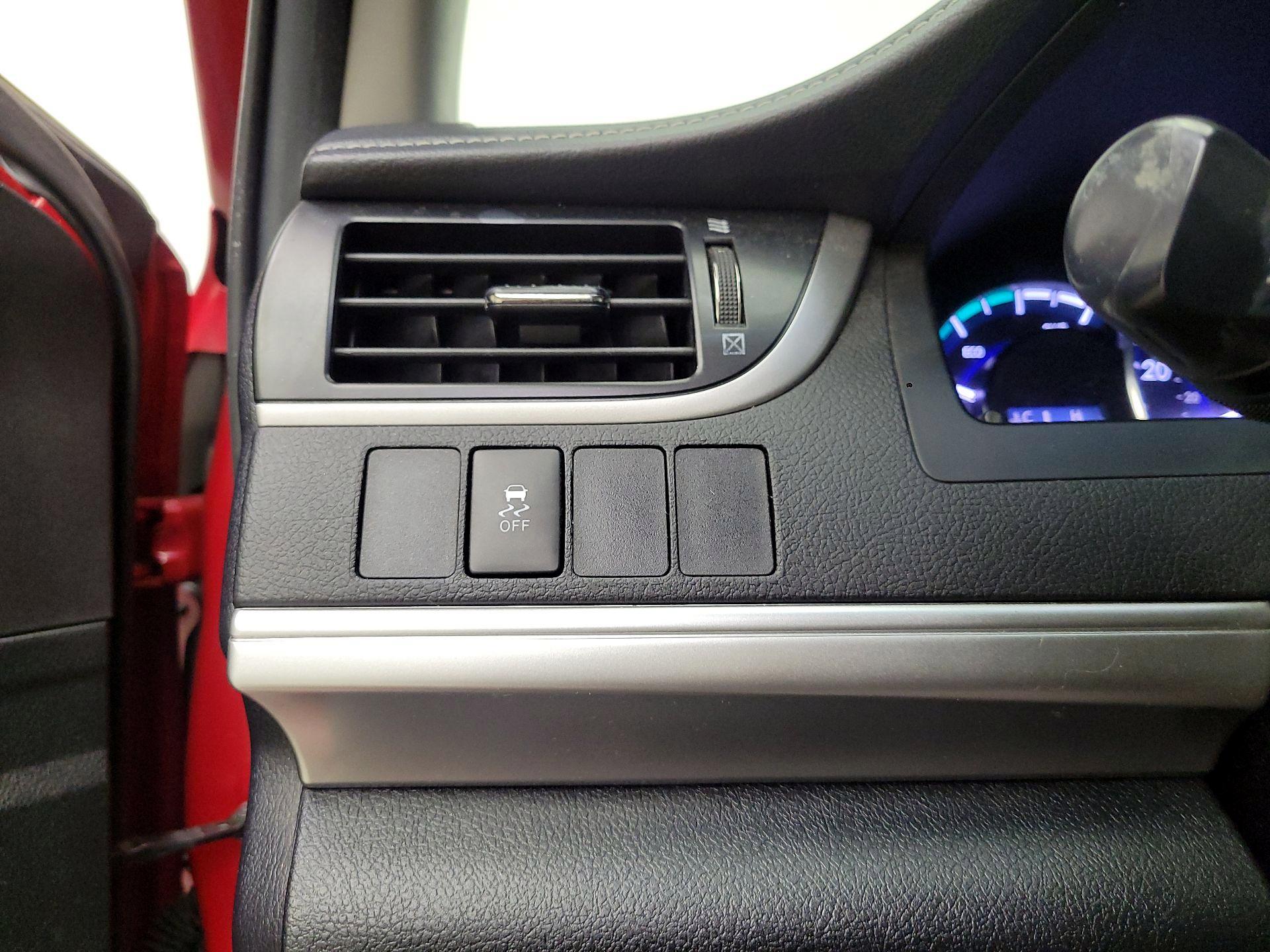 Thumbnail: 2014 Toyota Camry - 13
