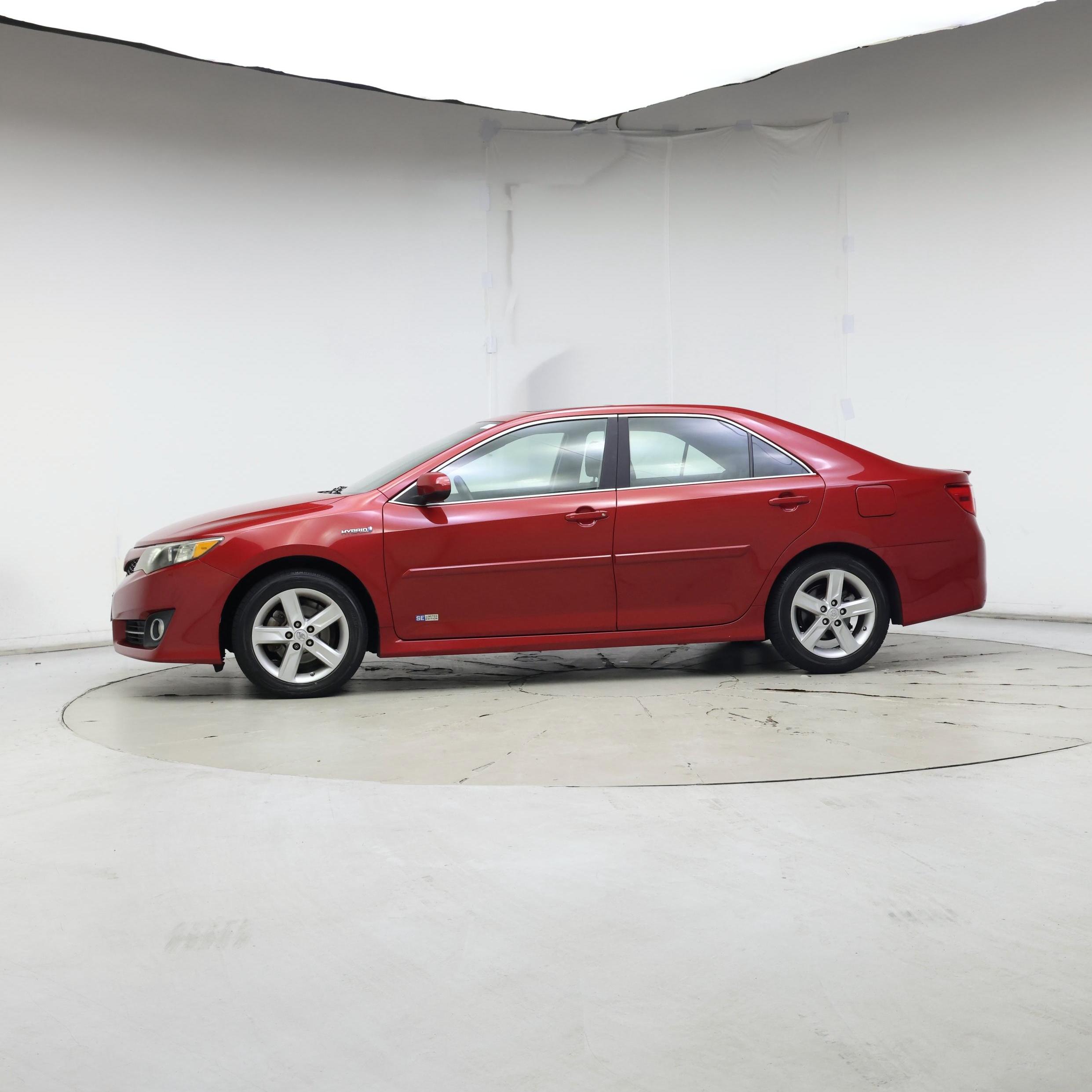 Thumbnail: 2014 Toyota Camry - 3