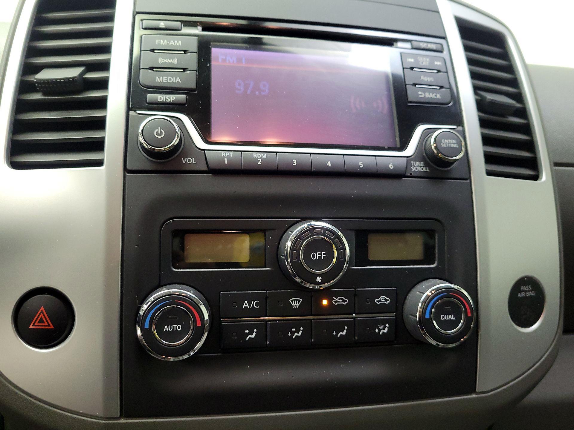 Thumbnail: 2015 Nissan Frontier - 16