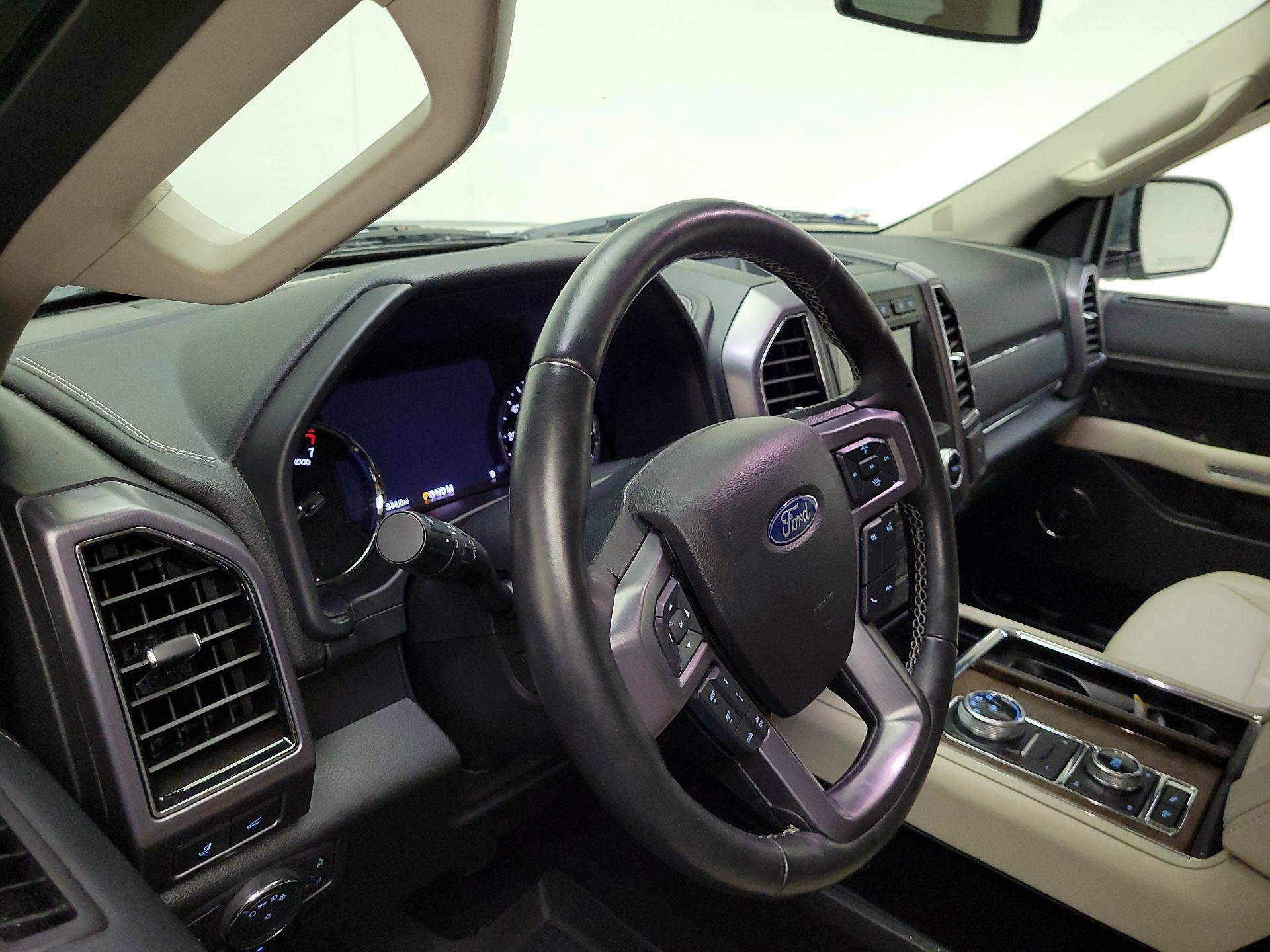 Thumbnail: 2019 Ford Expedition - 9