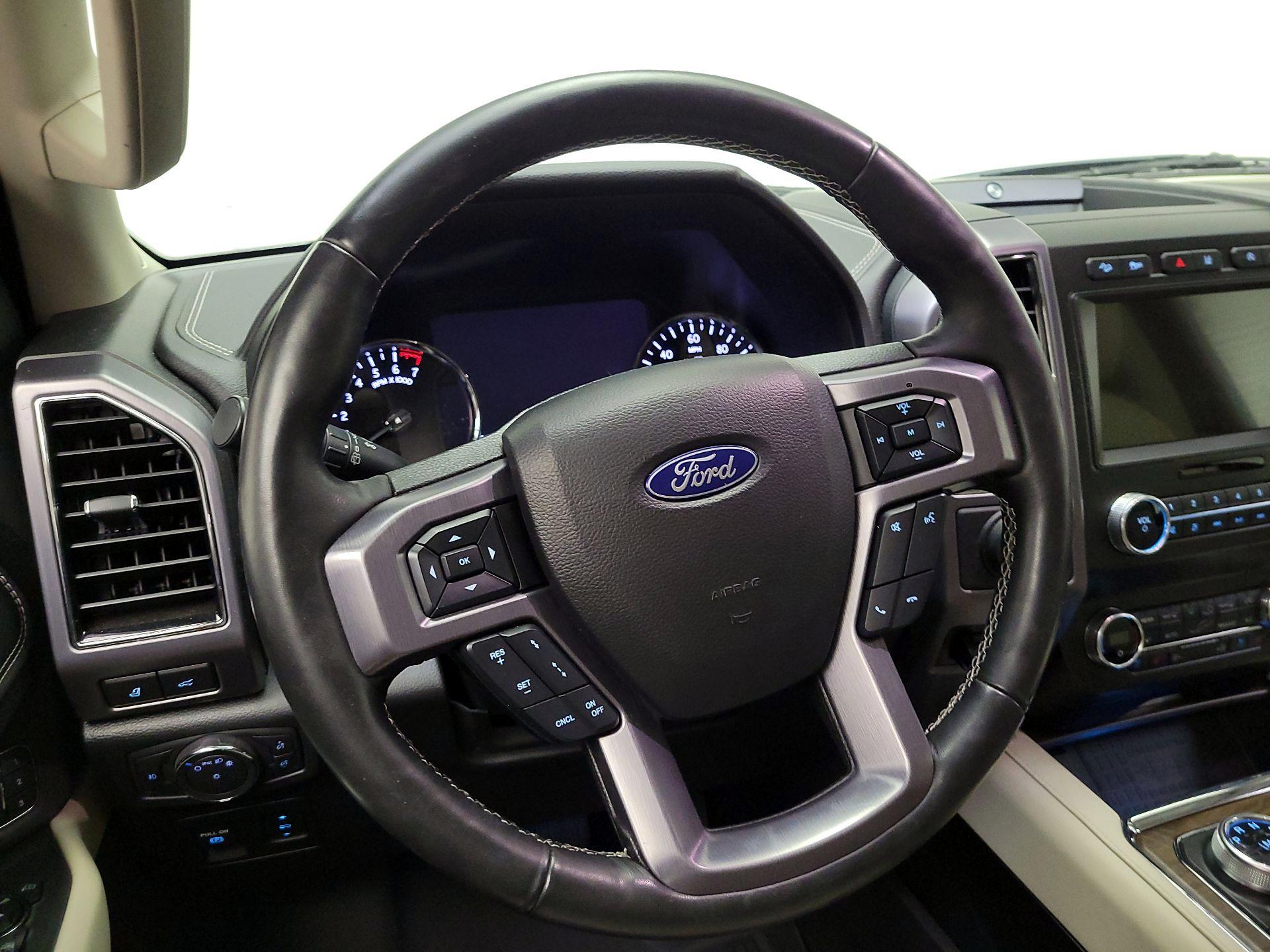 Thumbnail: 2019 Ford Expedition - 10