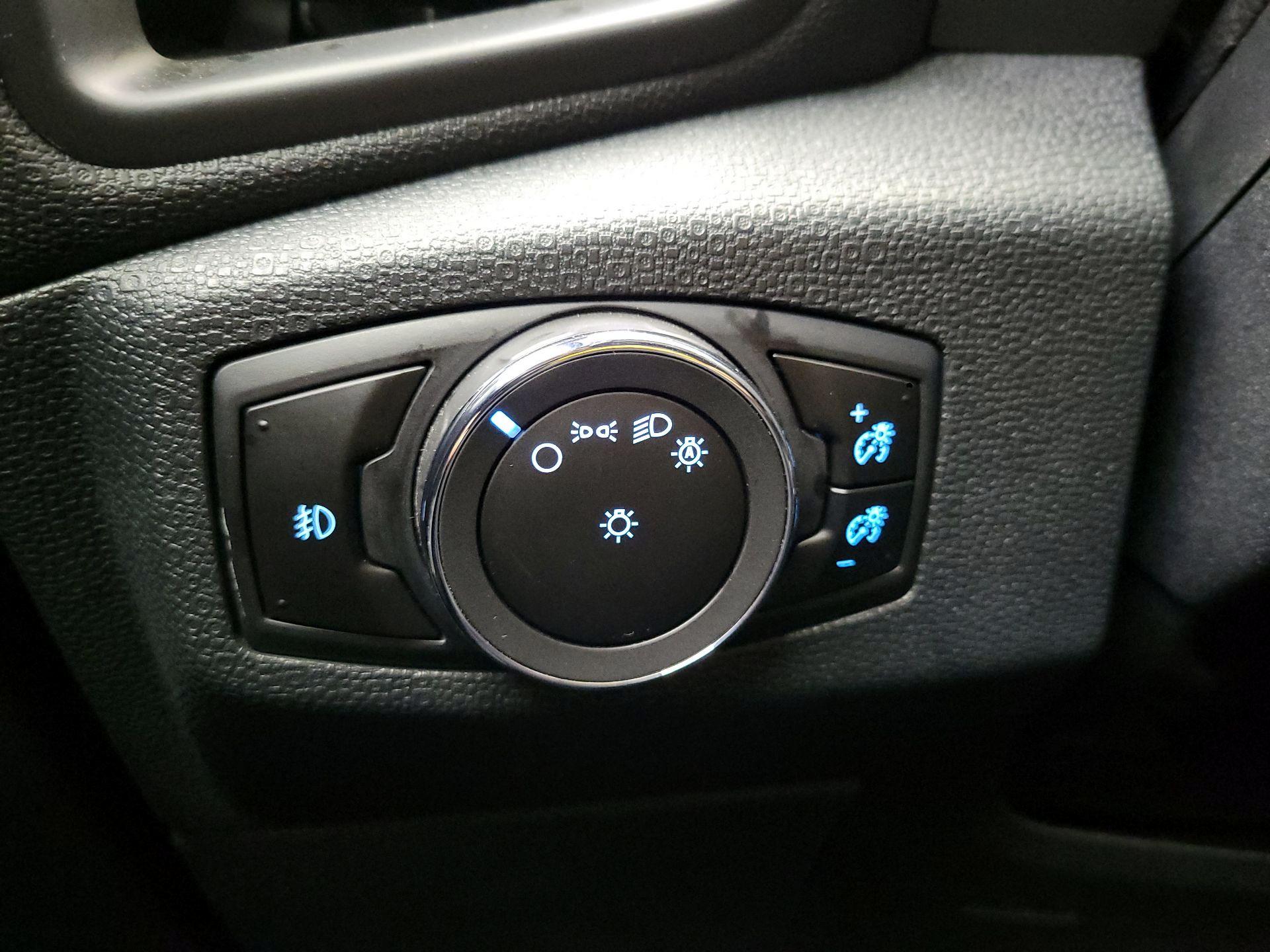 Thumbnail: 2018 Ford EcoSport - 13