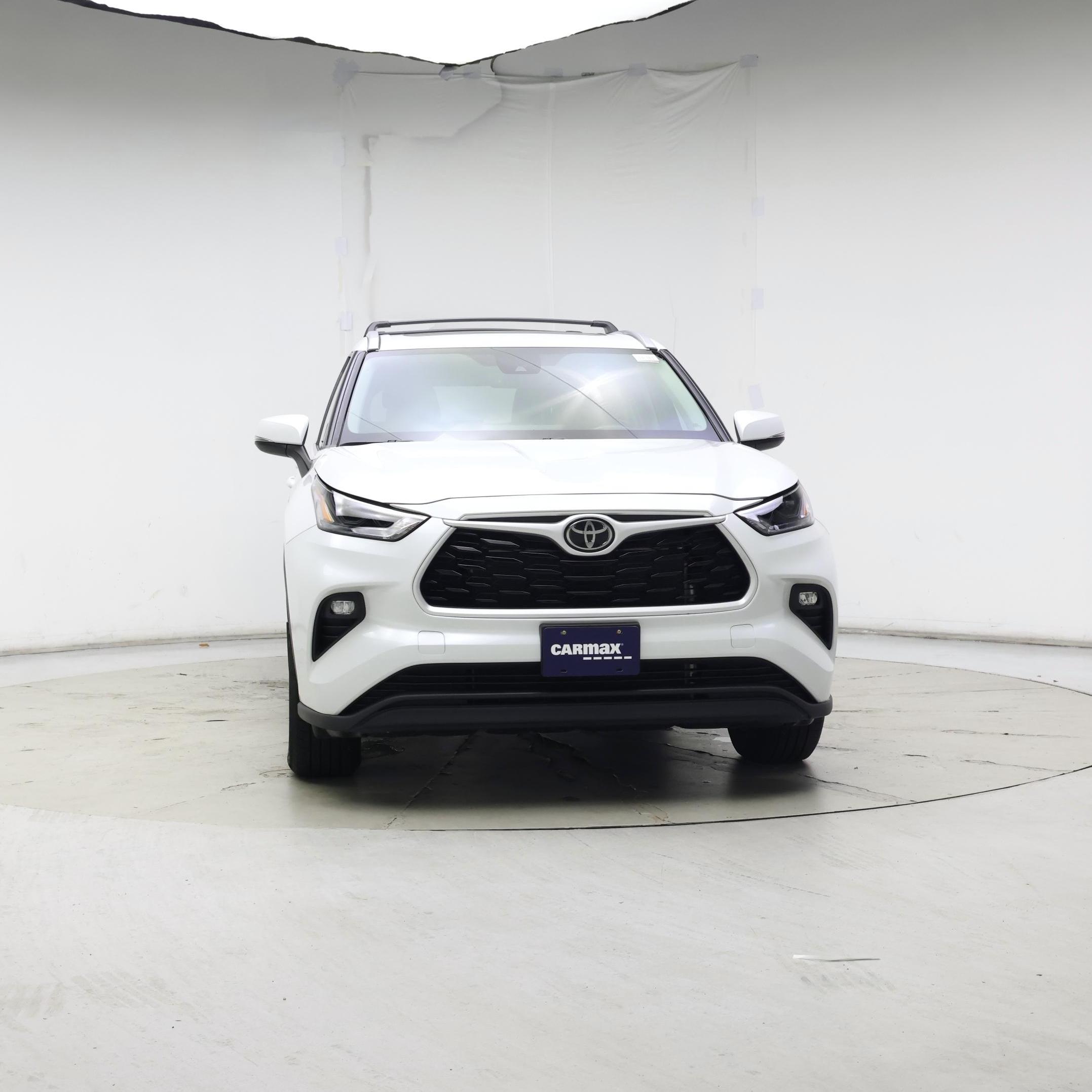 Thumbnail: 2023 Toyota Highlander - 5