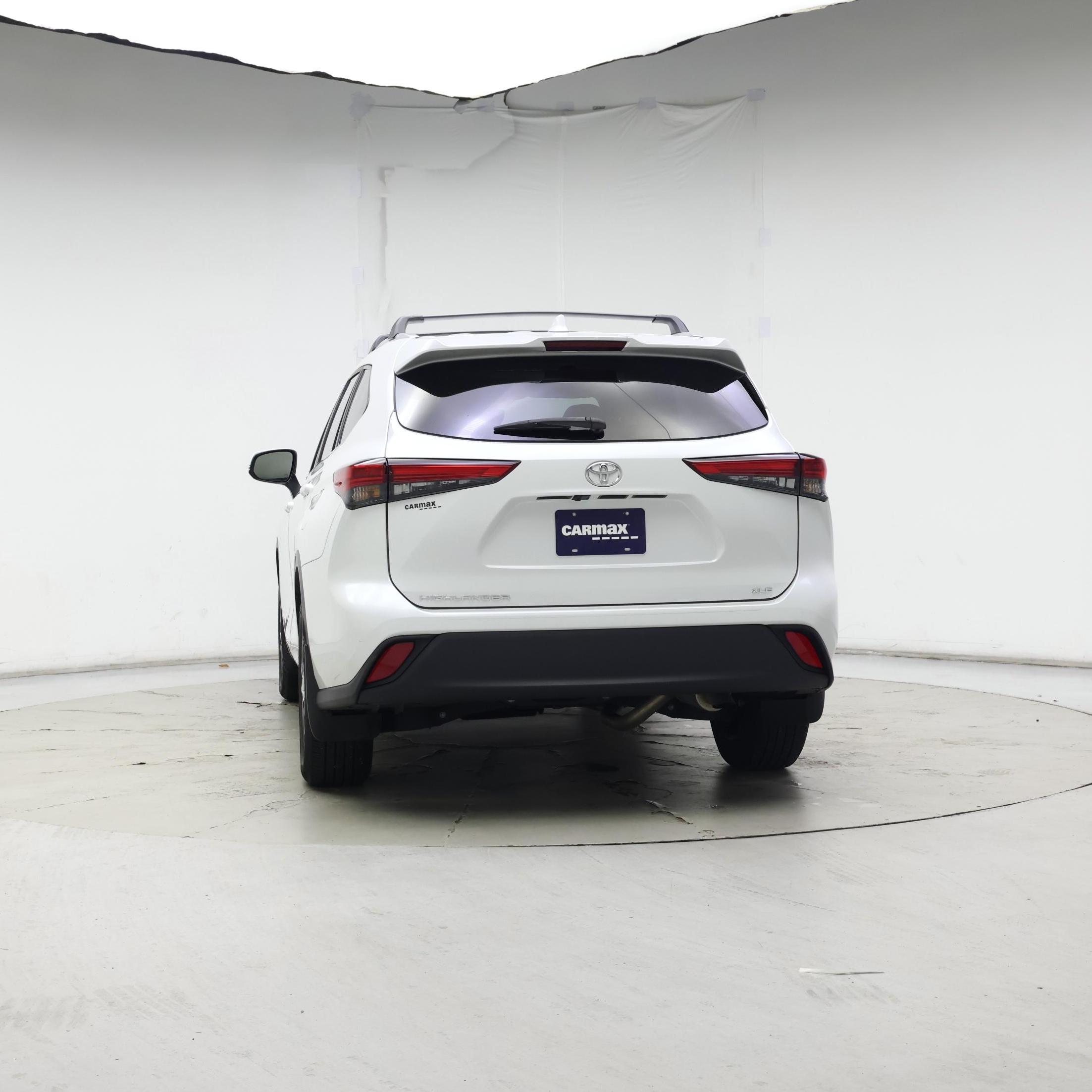 Thumbnail: 2023 Toyota Highlander - 6