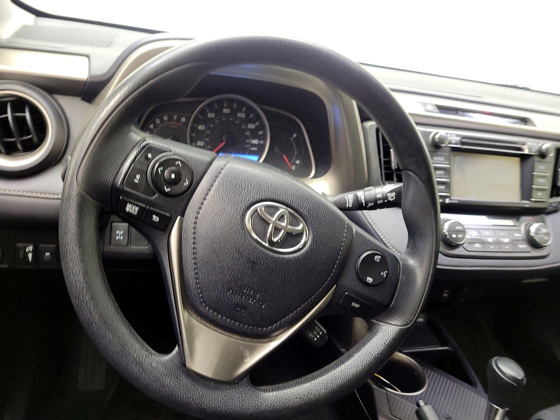 Thumbnail: 2014 Toyota RAV4 - 10