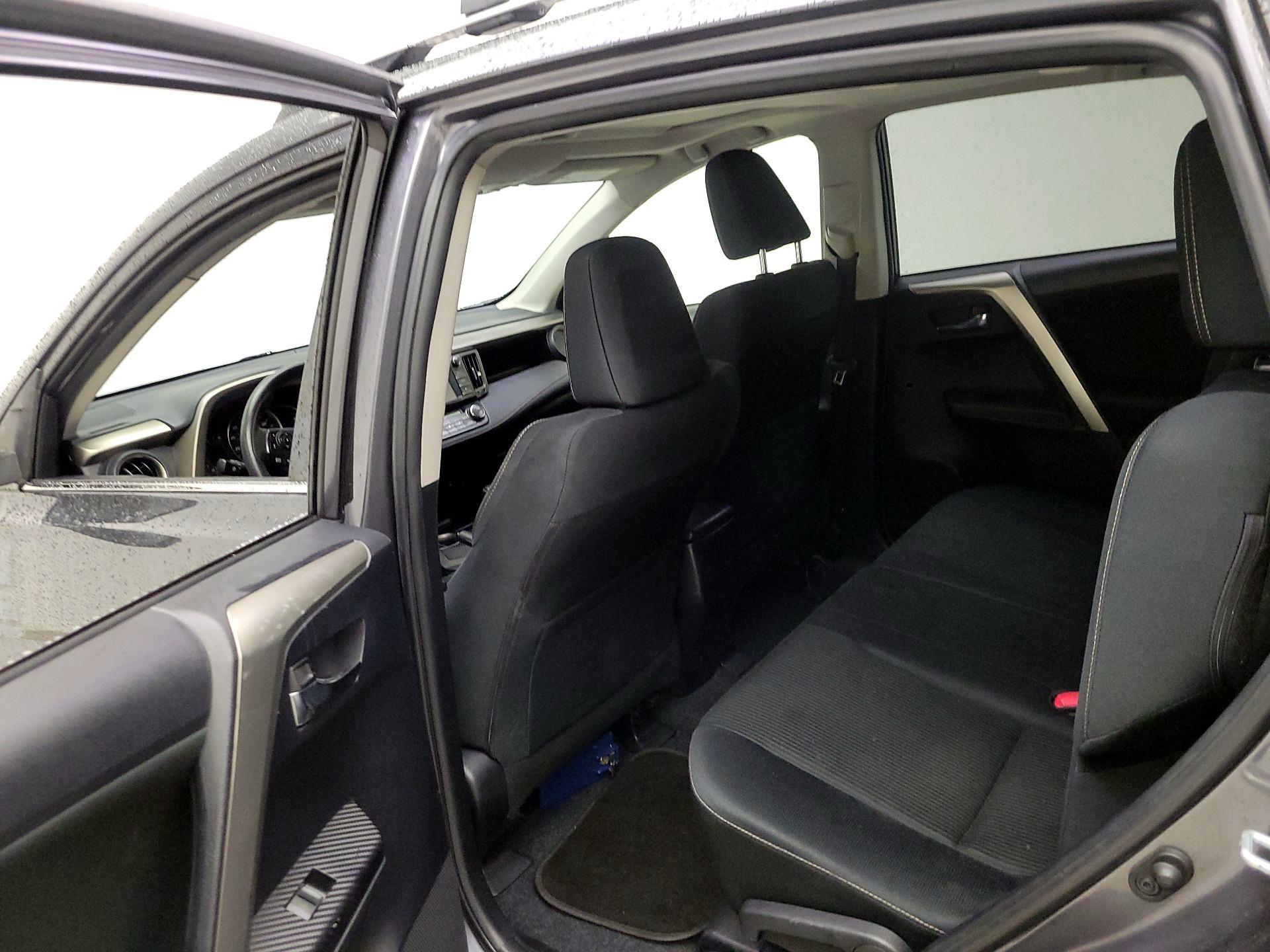 Thumbnail: 2014 Toyota RAV4 - 19