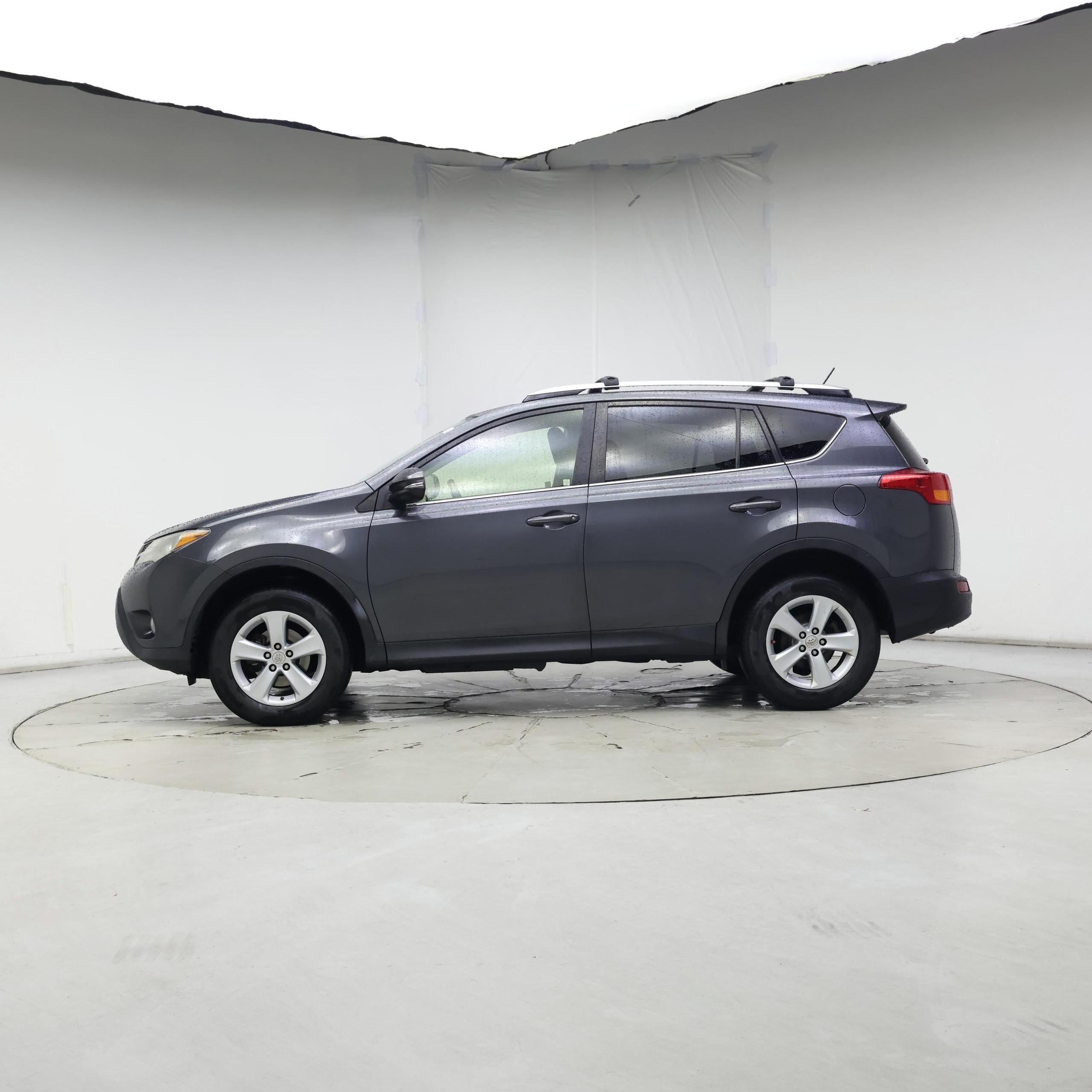 Thumbnail: 2014 Toyota RAV4 - 3